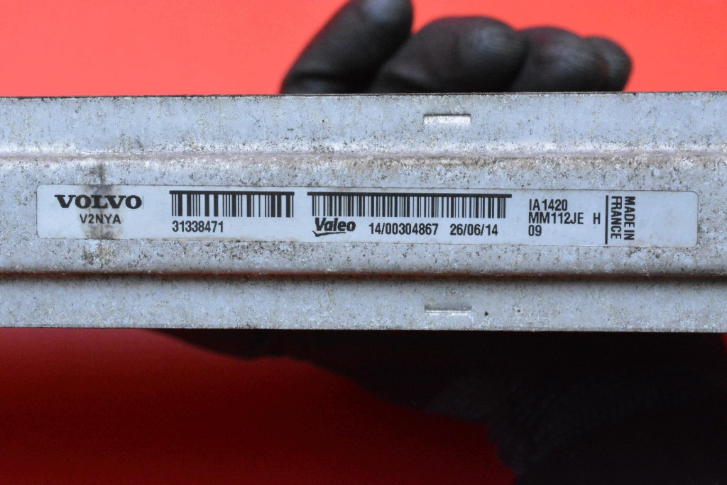 chladič intercooler 31338471 VOLVO V60 1 a 1.6 D2 115 KM LIFT 13-20