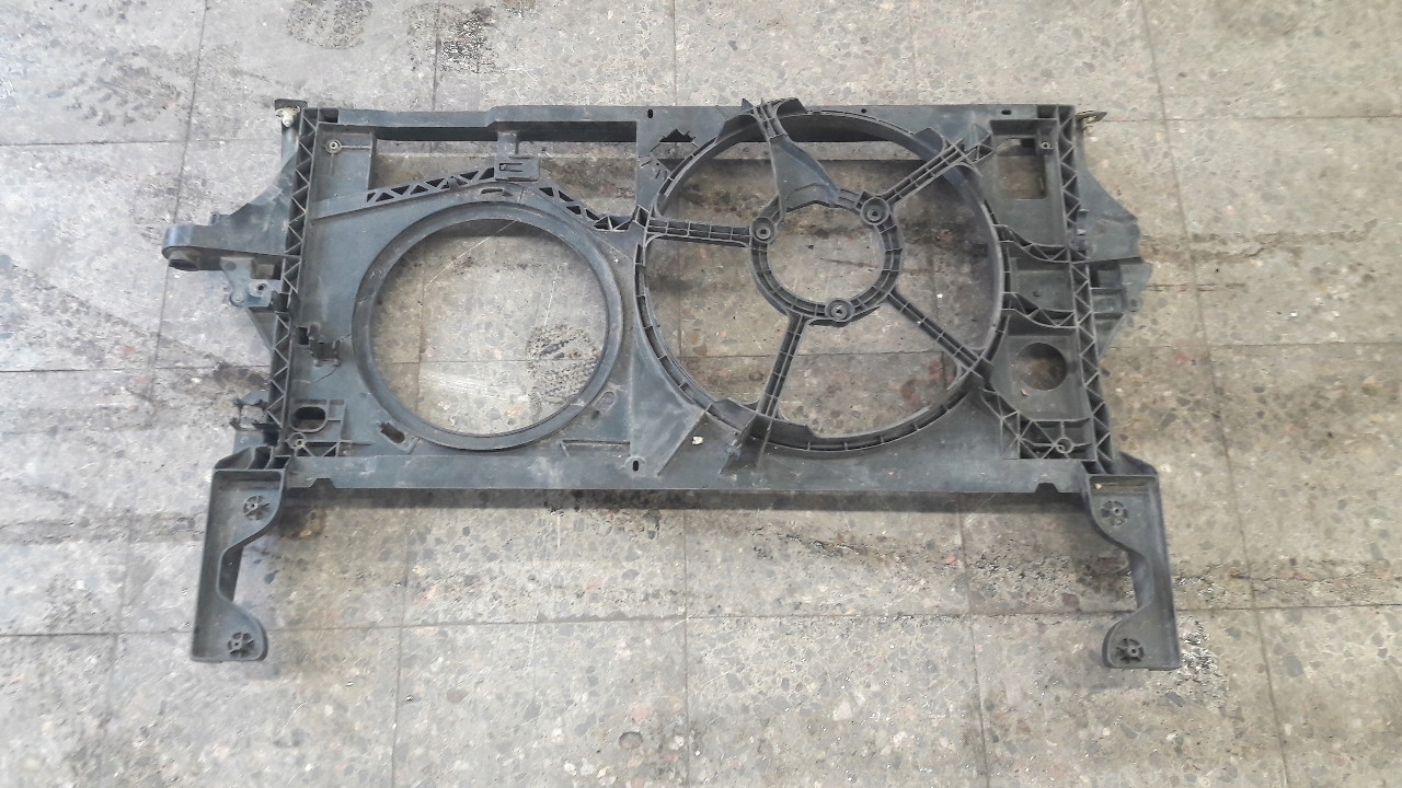 8200190724b корпус вентилятора RENAULT MASTER II