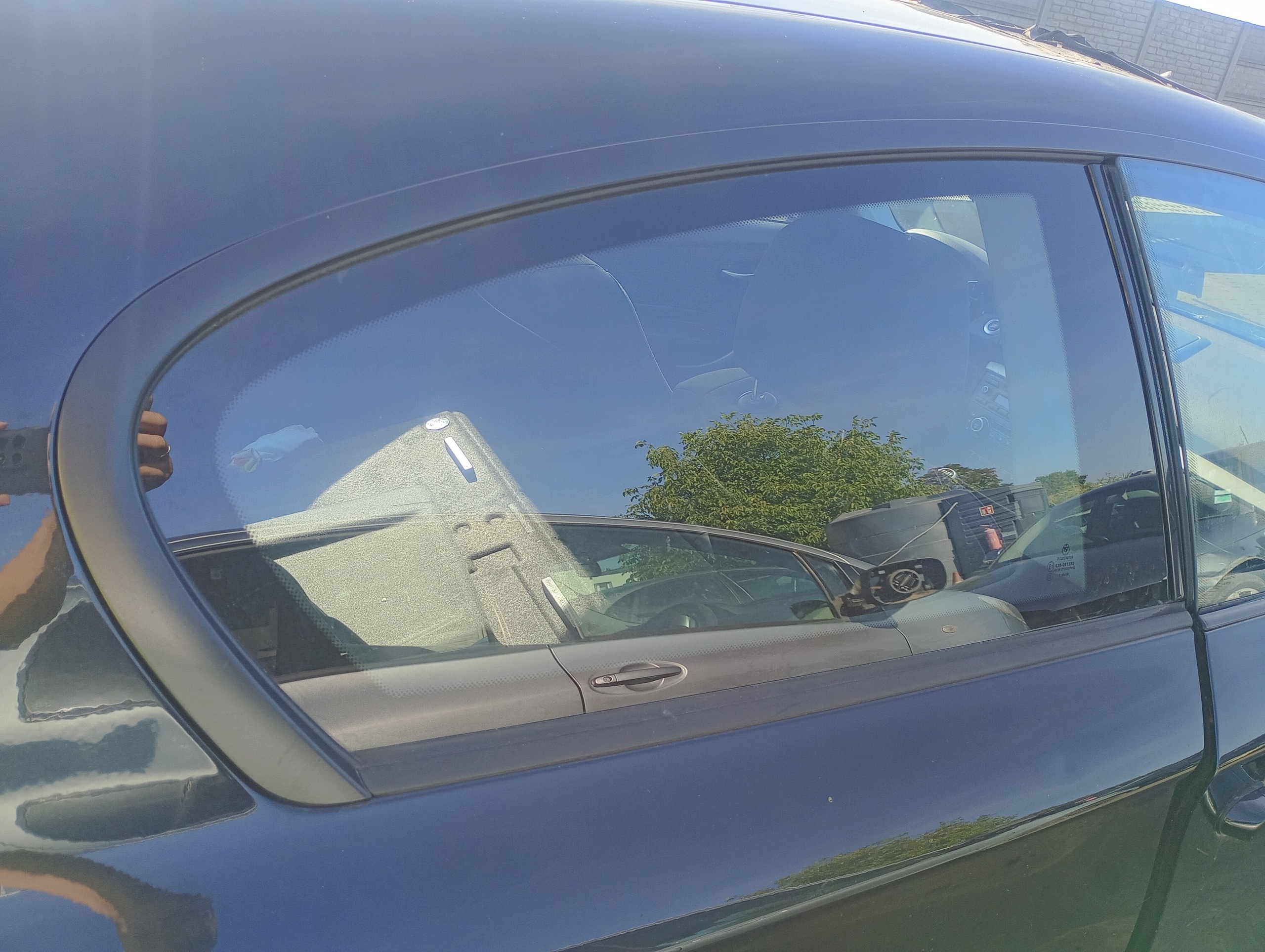 window side bodywork right rear rear part BMW 1 and E81 07-11