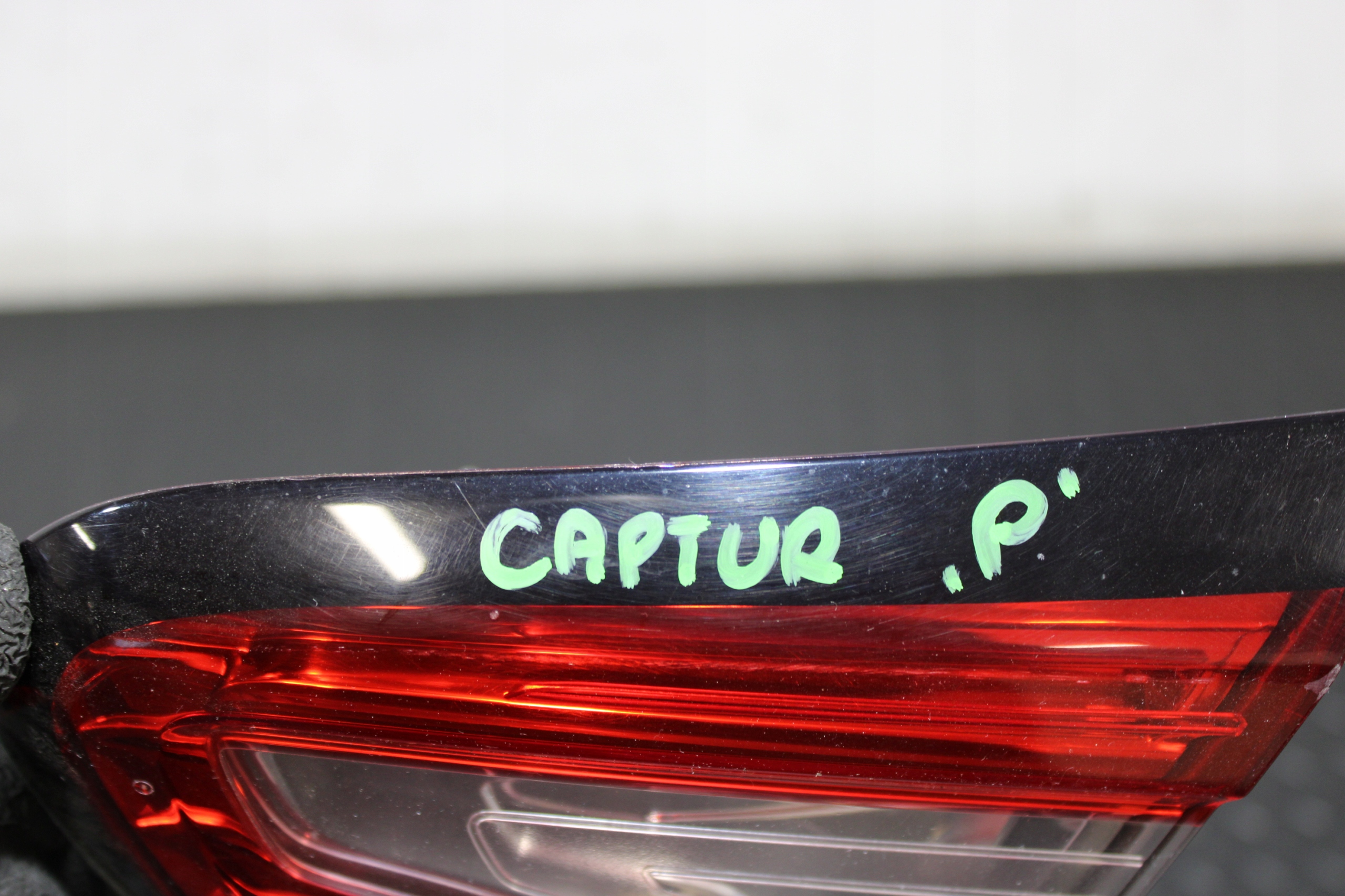 light bonnet right rear part right rear RENAULT CAPTUR and 1
