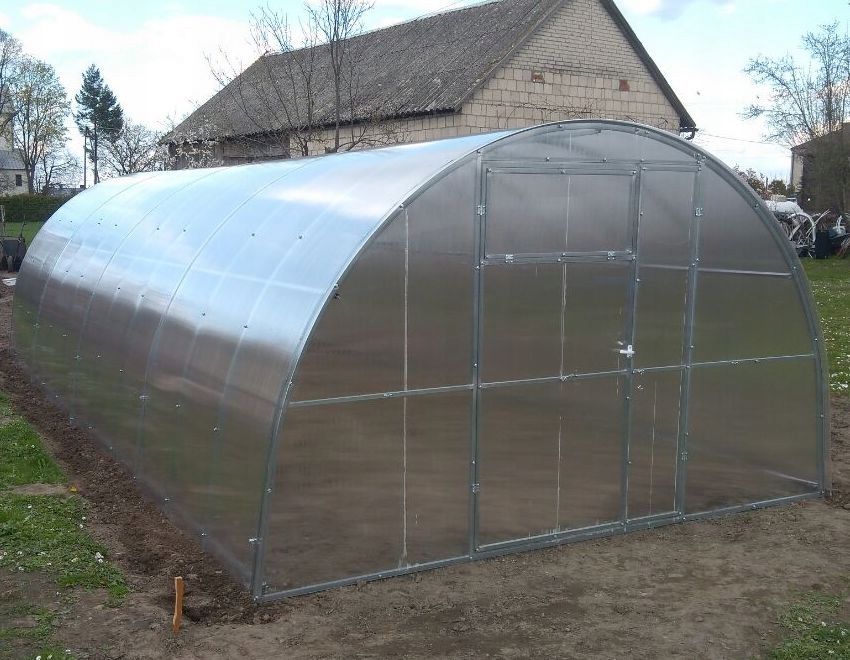Szklarnia z poliwęglanu Tunel ogrodowy 3,5x8 m profile 20x40 poliwęglan 6mm Producent E-szklarnia