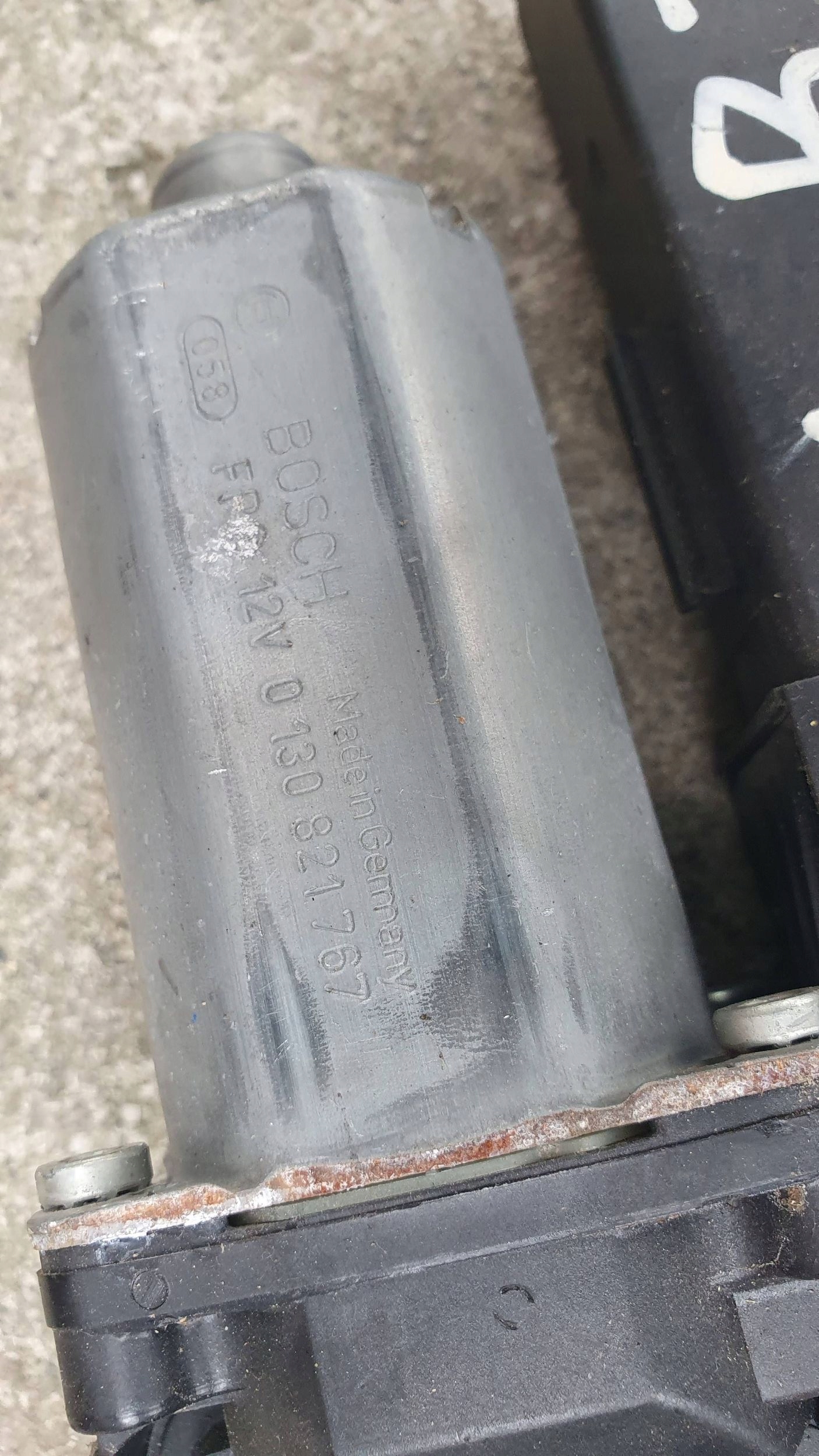Audi A4 mini motor windows left rear part