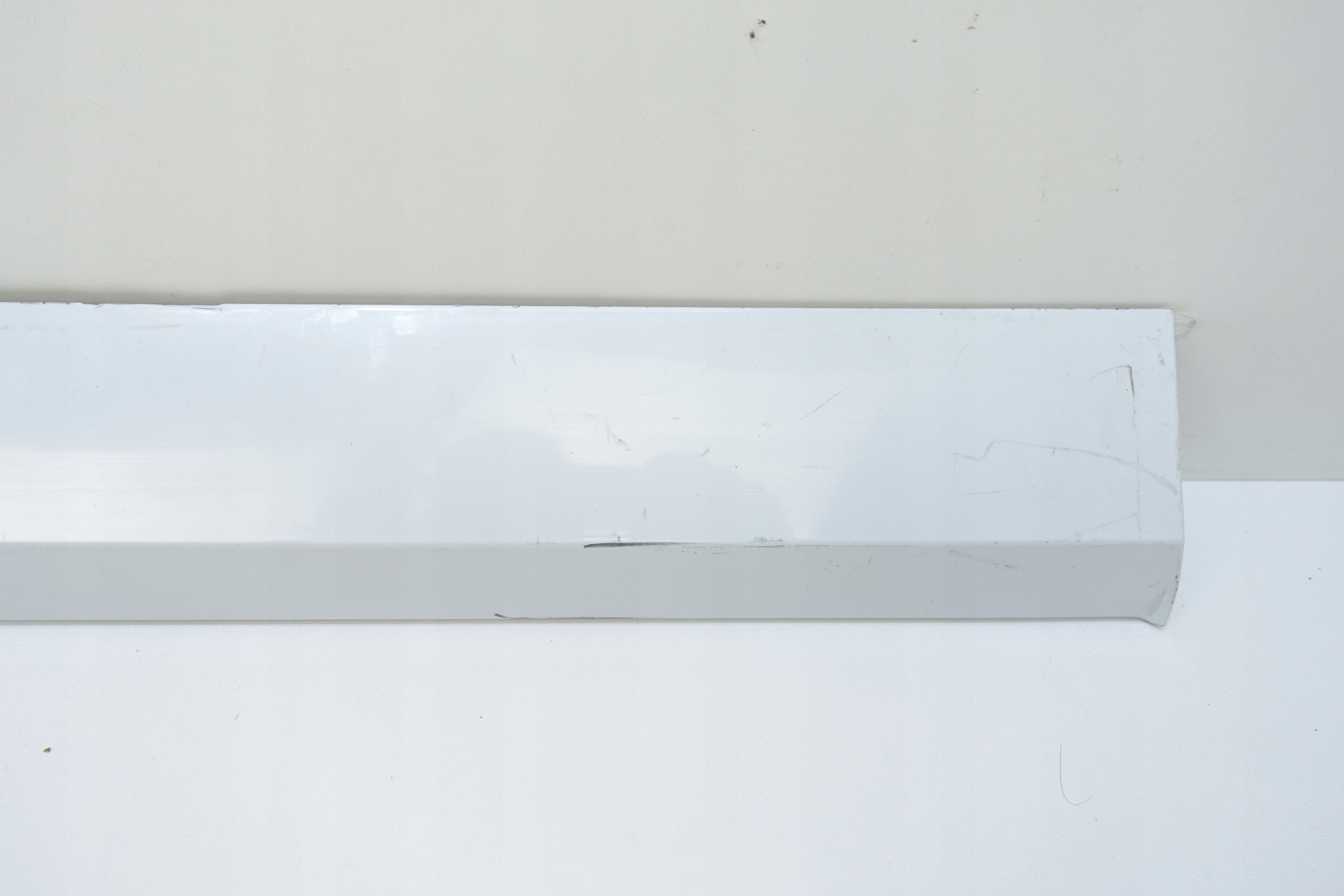 moulding door left front SKODA SUPERB III 3V0