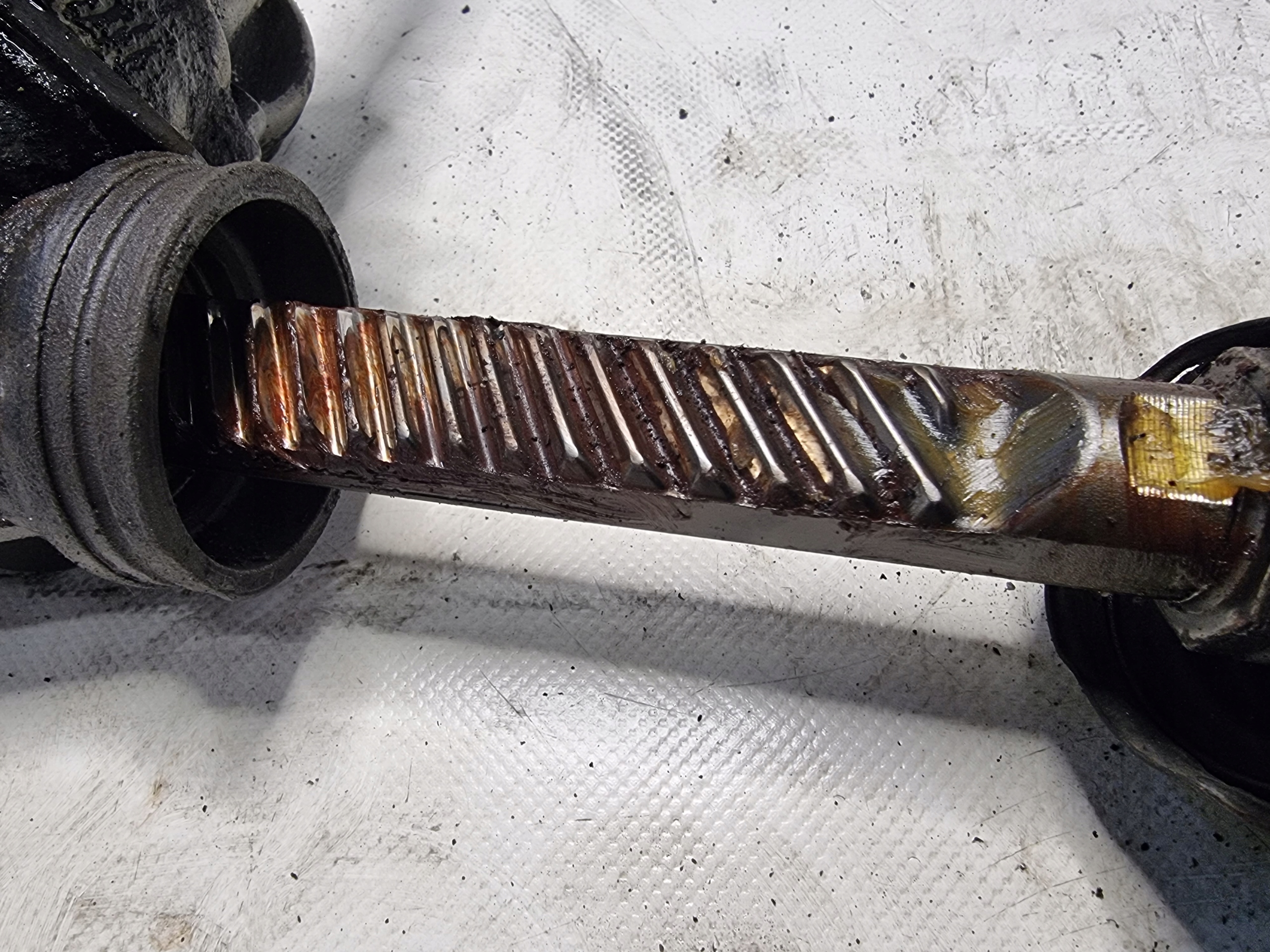 Boîter direction Boîter direction OE A2104602884 MERCEDES E KLASA W210