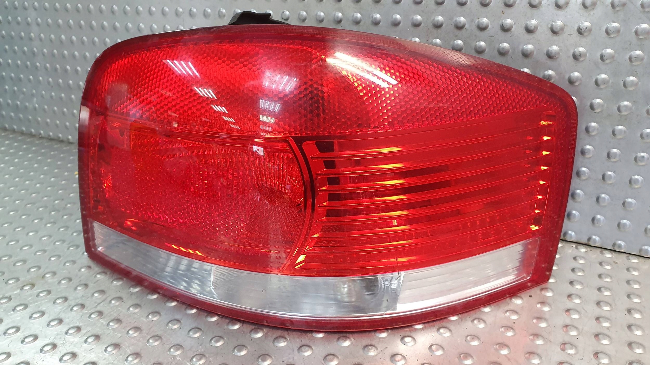 Licht heck rechts AUDI A3 3D 03- 8P0945096