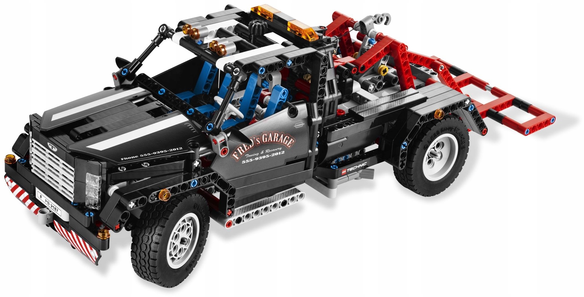stavebnice Lego Technic Furgonetka silniční asistence 9395 954 dílků