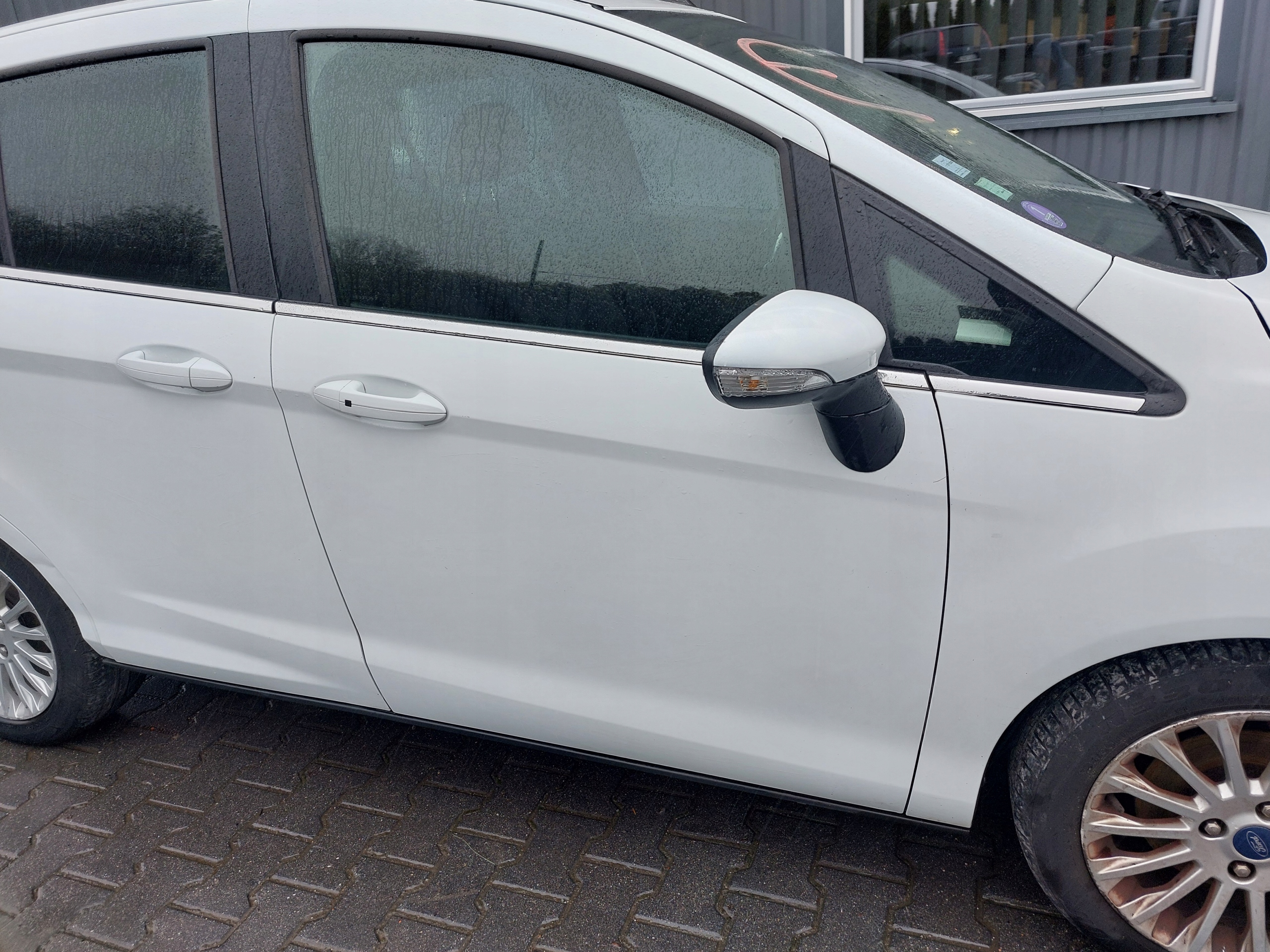 FORD B-MAX 12-17r door right front colour DC EUROPA