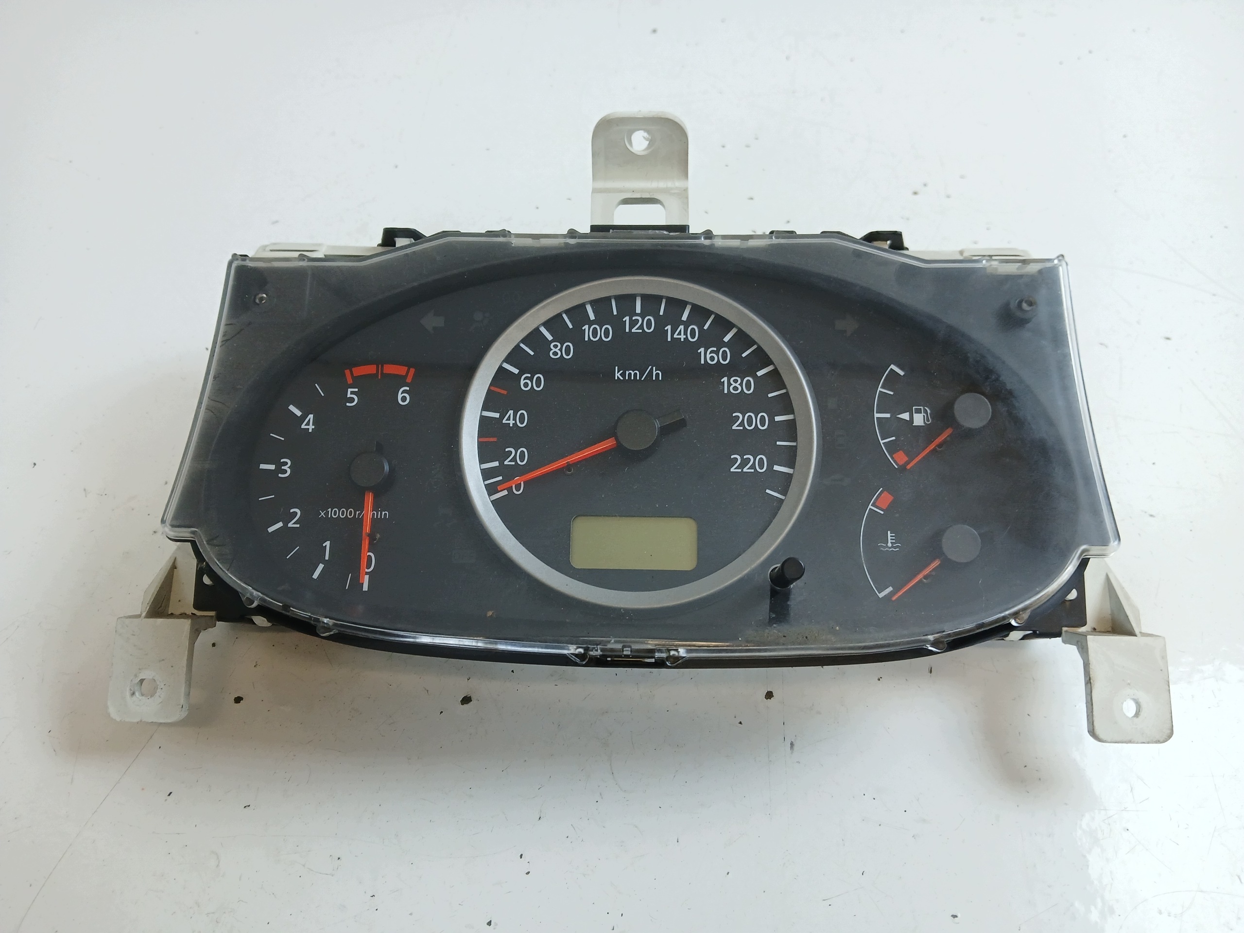 NISSAN ALMERA TINO 2.2 D dials dials BU714