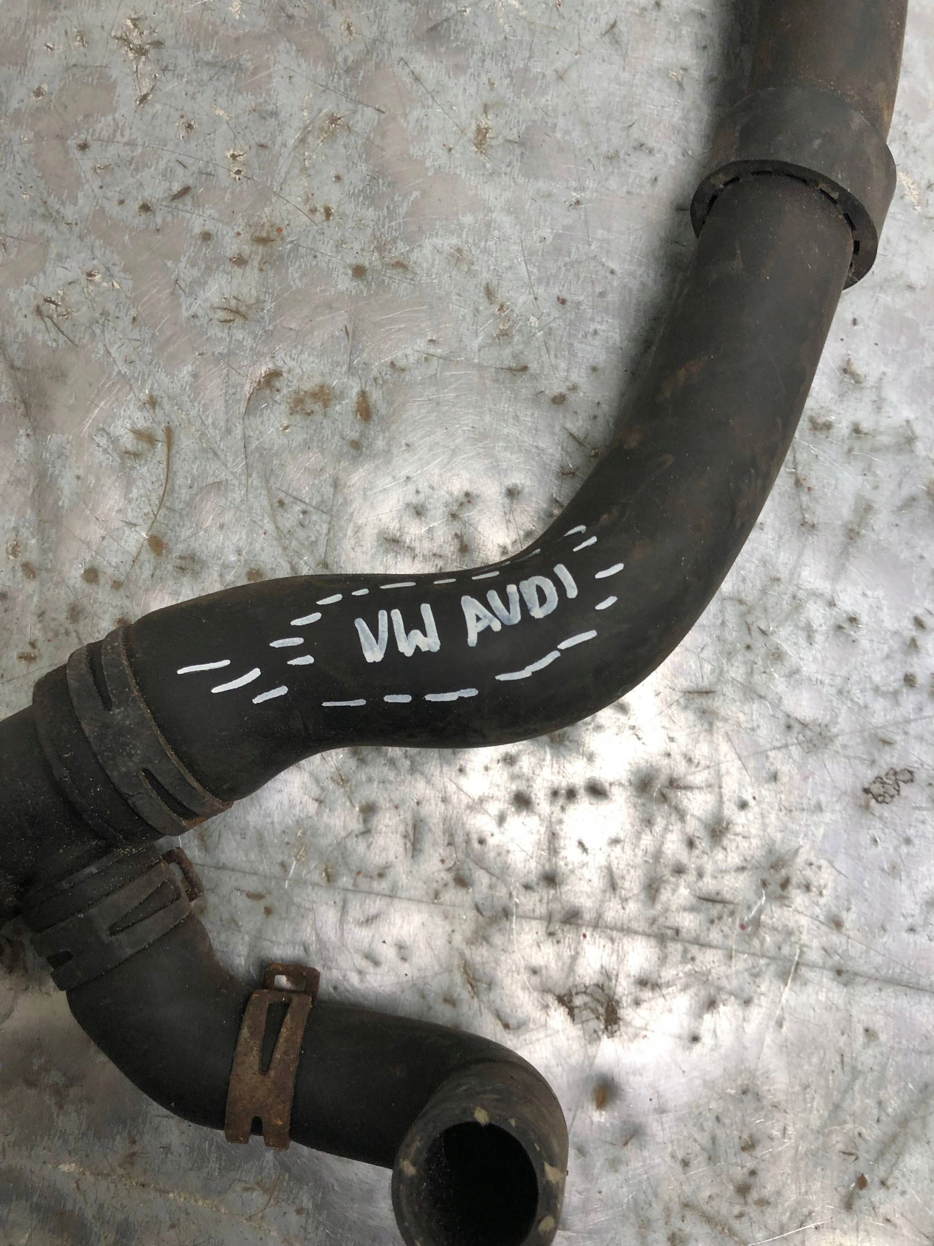 crijevo cijev vode VW SEAT 7N0122051F 5N0122291A