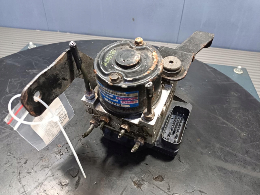 Hyundai Купе II GK 2.0 16V насос ABS 95600-2C200