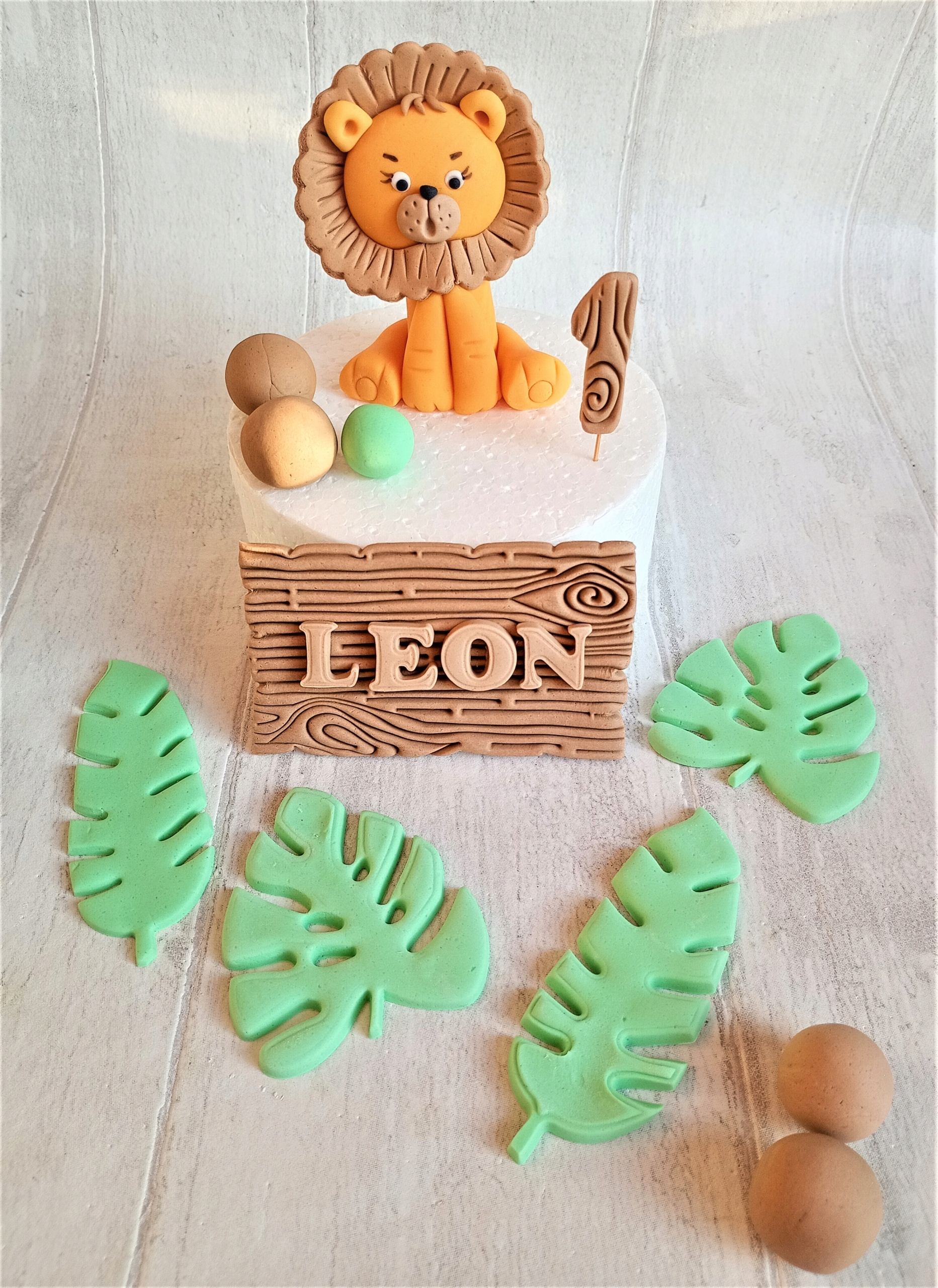 Levně Safari Lev listy 5ks deska s jménem, číslice figurky z cukrové hmoty