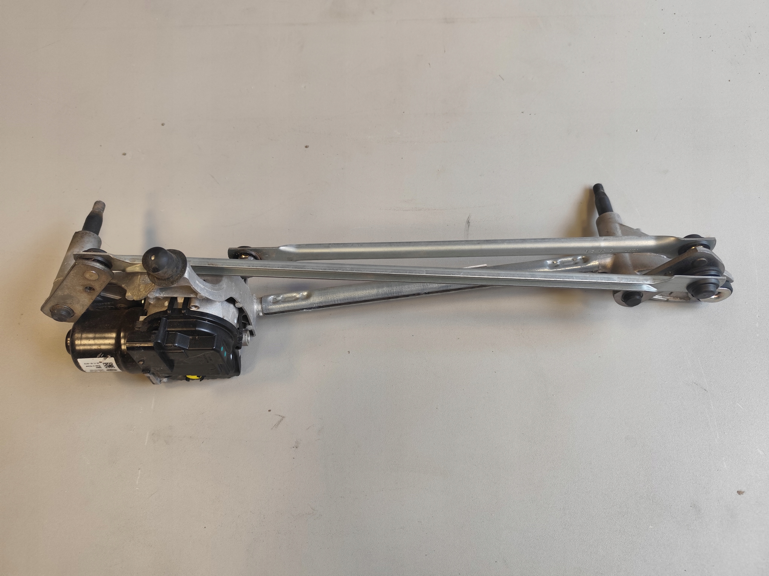 FORD KUGA MK3 Wischergestänge