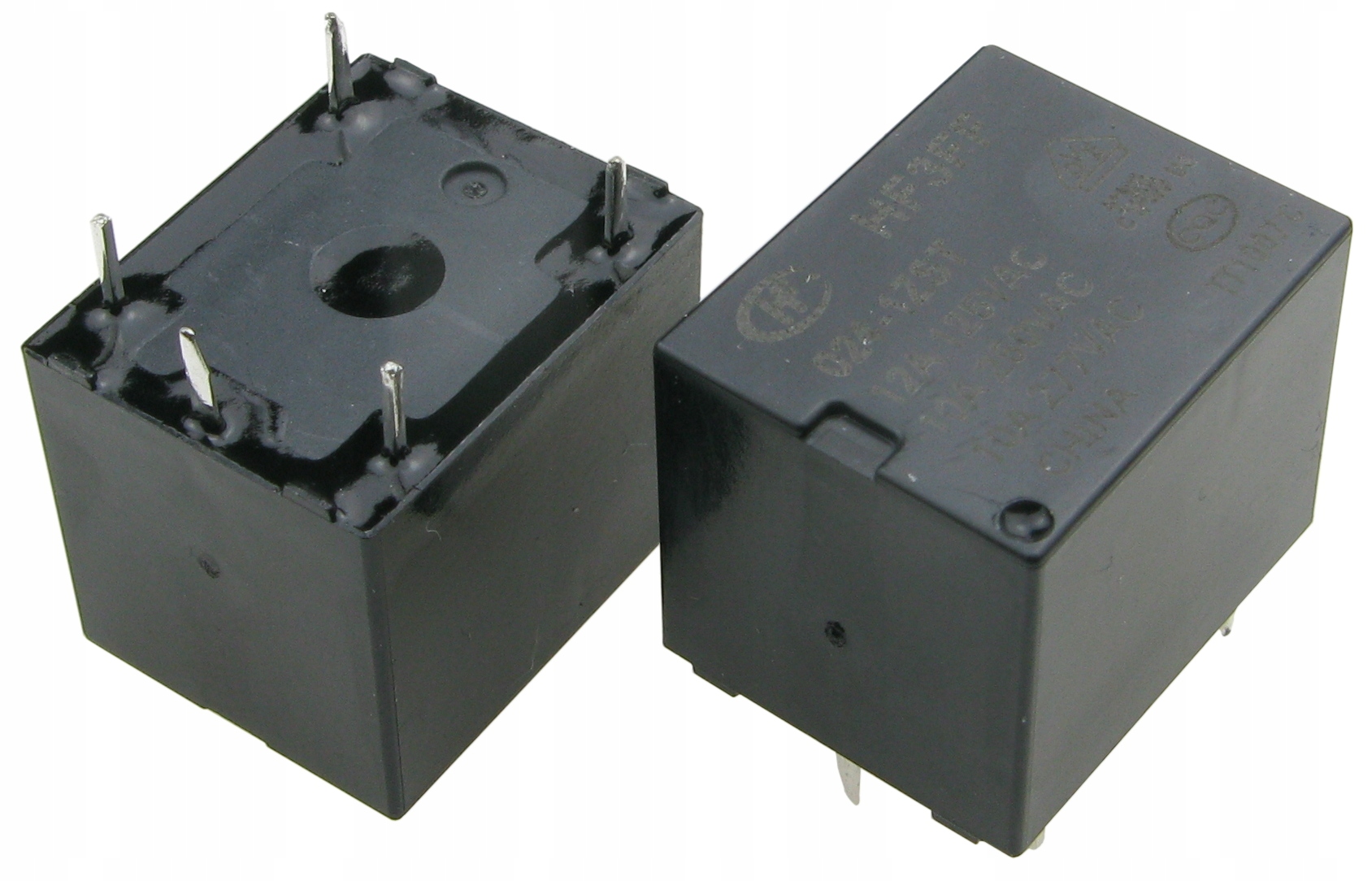 

Przekaźnik 24V HF3FF-024-1ZST 10A/277VAC /4010