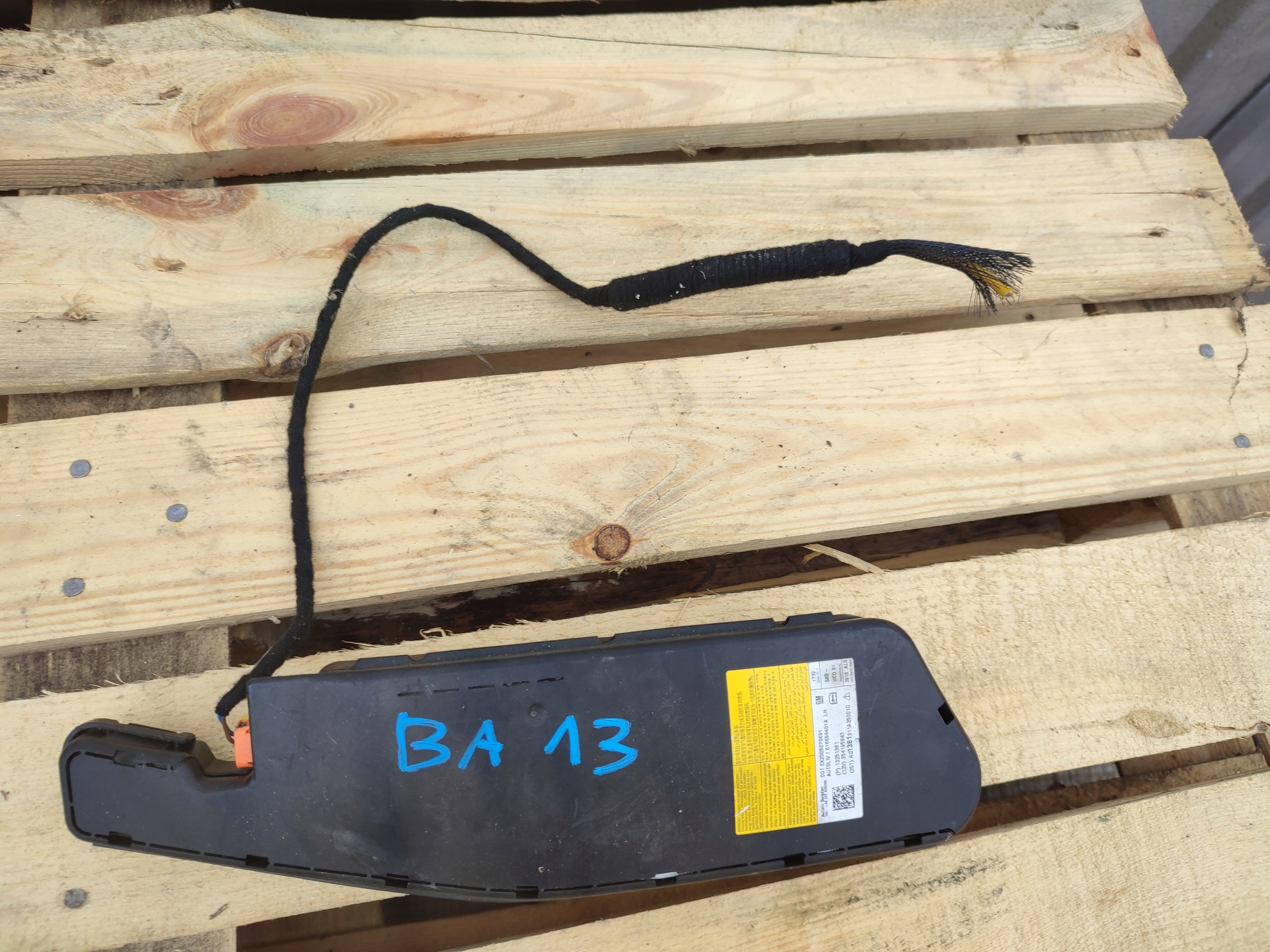 seat airbag left OPEL ASTRA 4 J 13251381