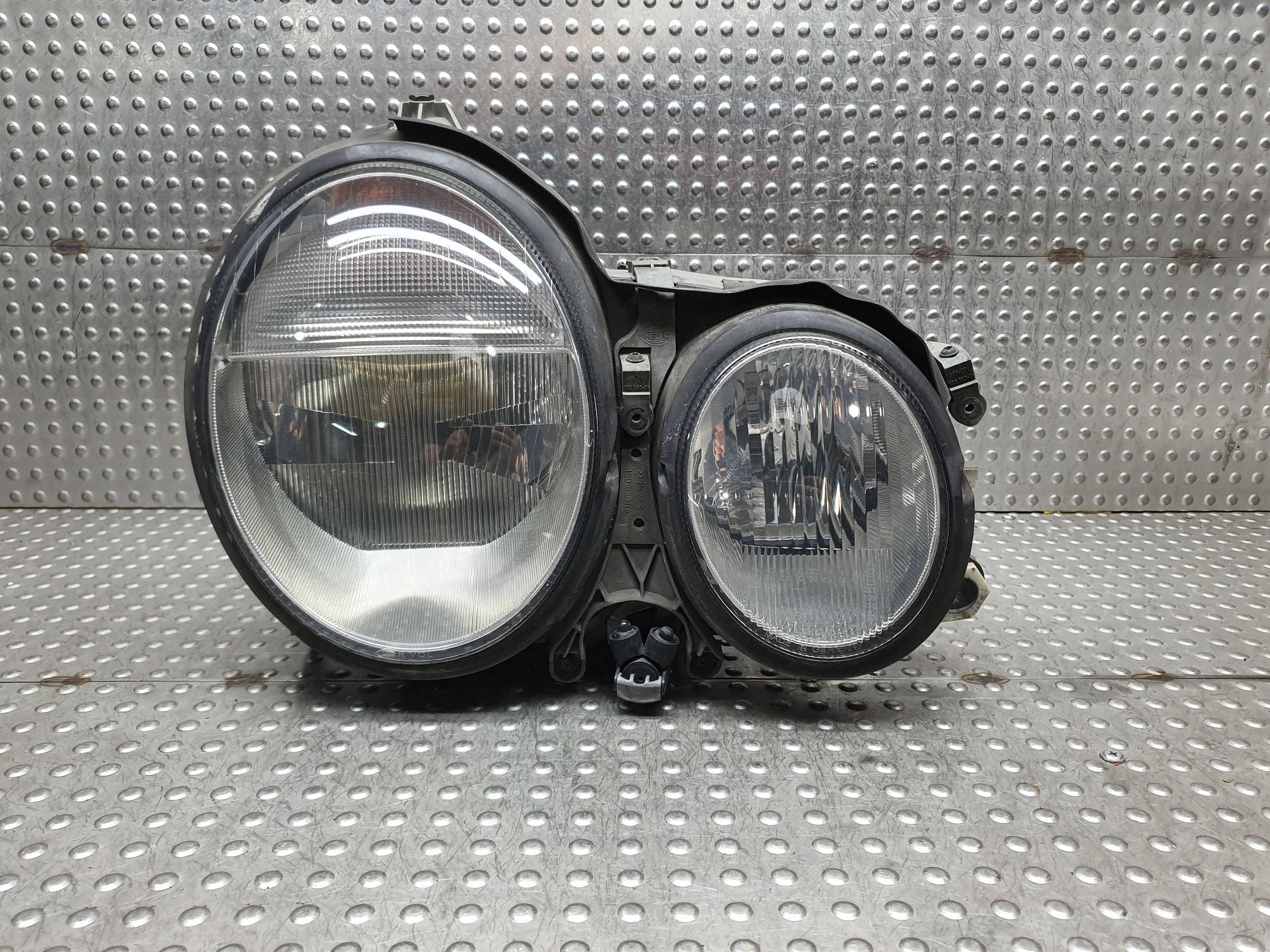 light REFLEKTOR right front XENON MERCEDES E-KLASA W210 LIFT