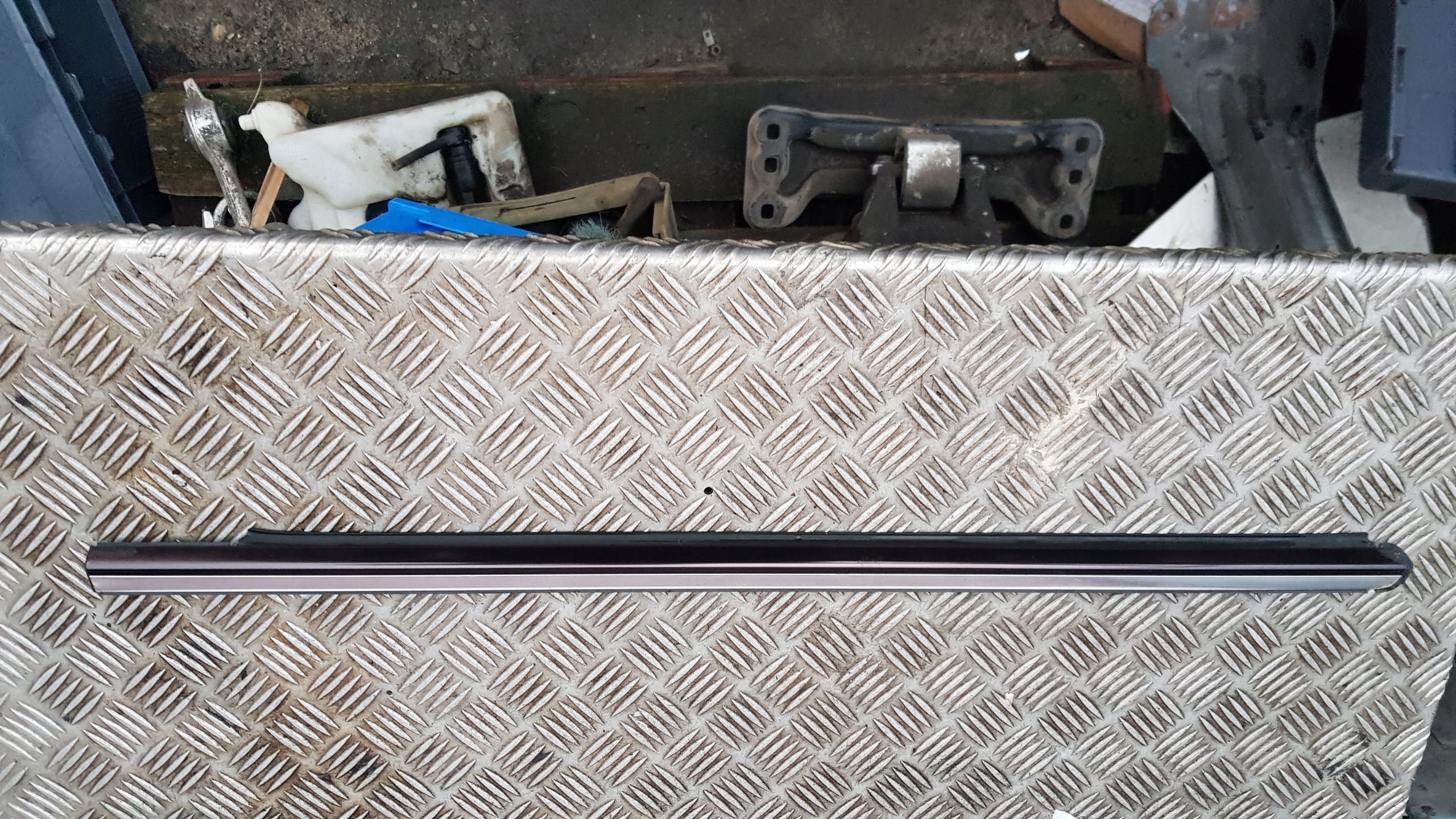 MERCEDES W220 moulding dust front left right