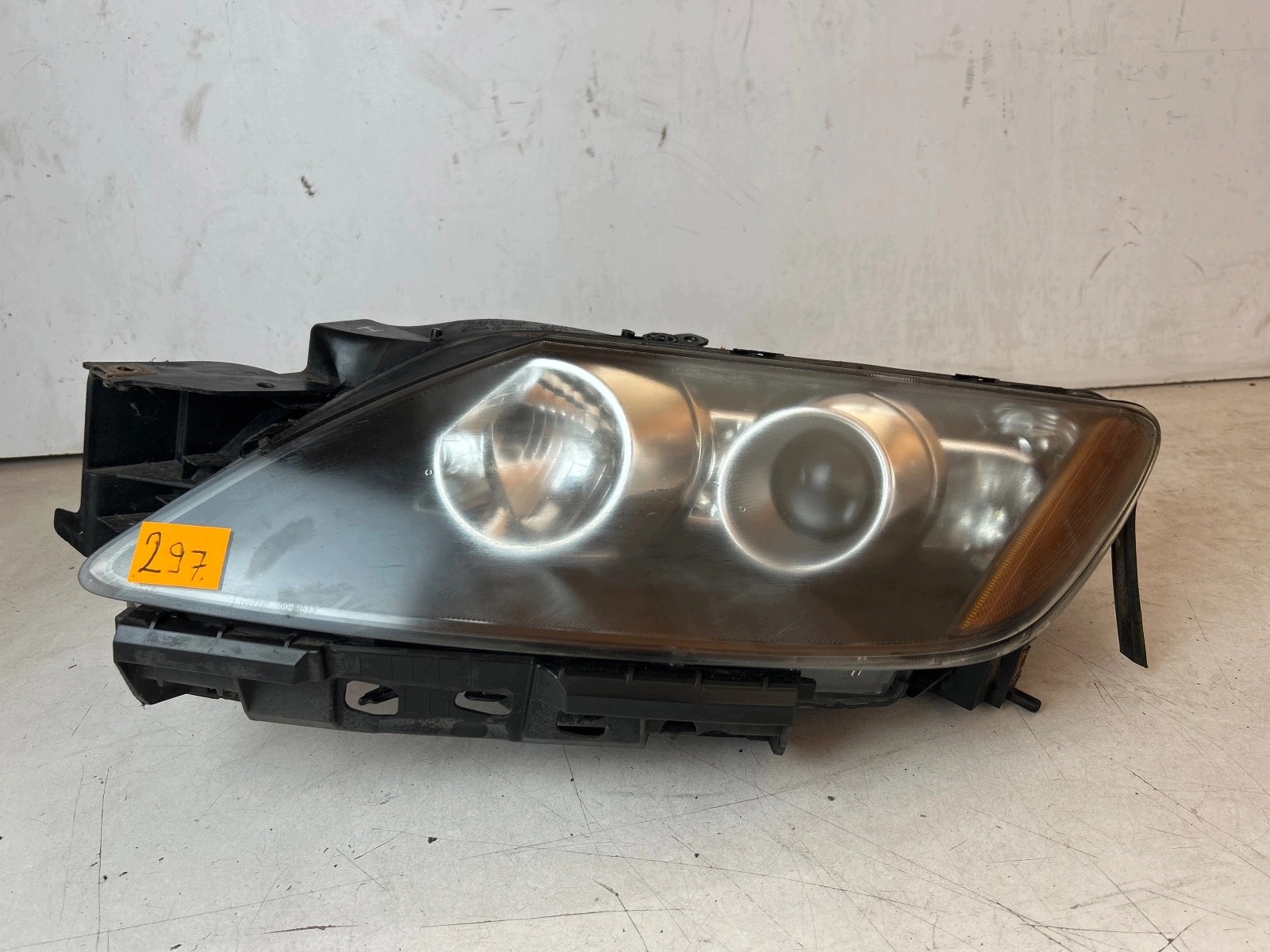 light front front left Mazda CX-7 Xenon UK Anglik