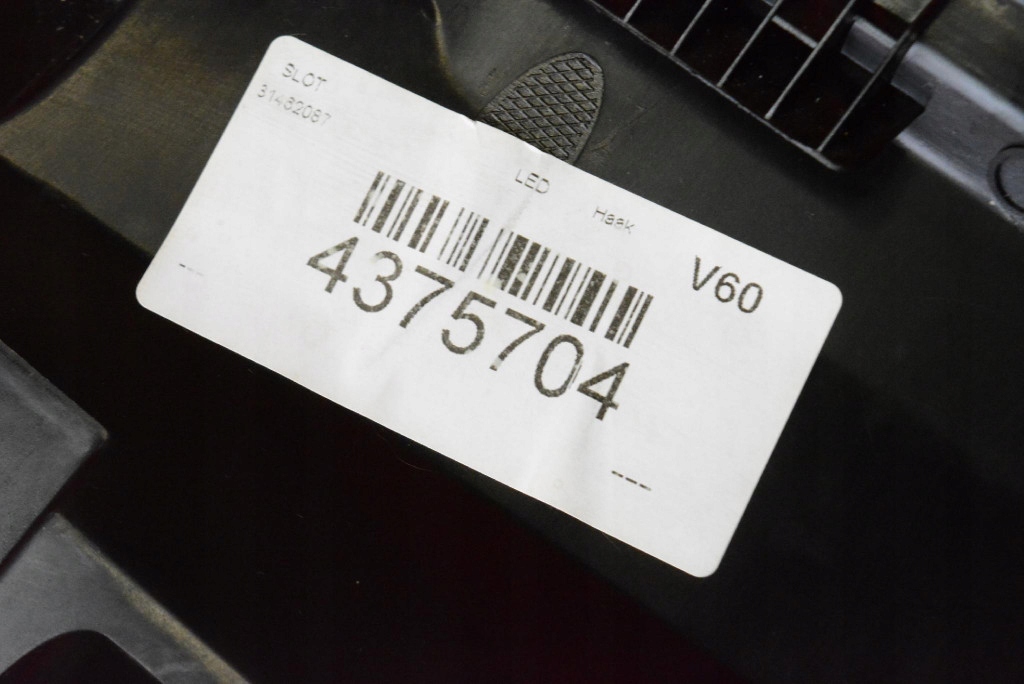 Handschuhfach des Beifahrers EU VOLVO V60 2 II 18-21