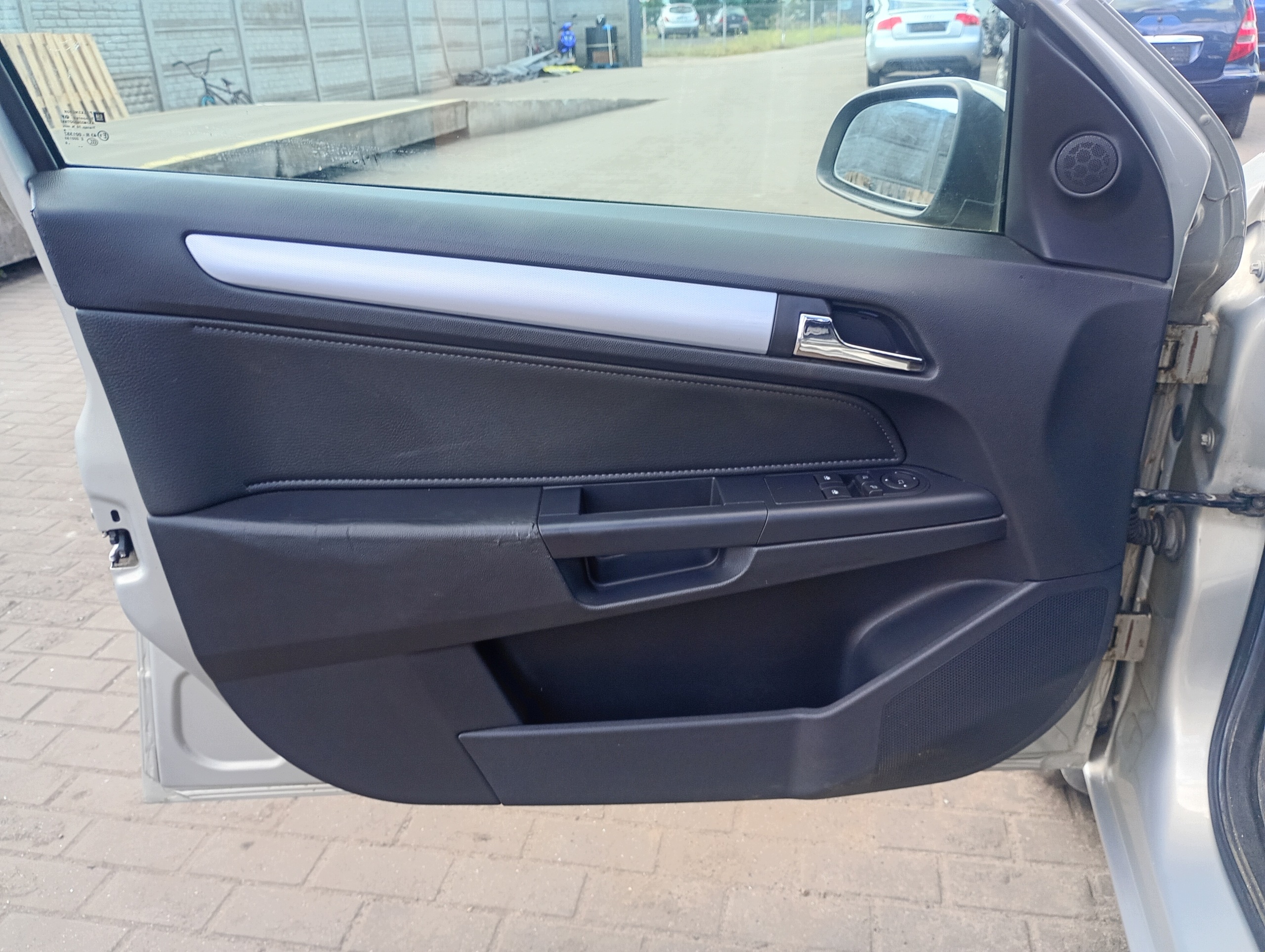 mechanism of the lowering windows left front OPEL ASTRA H 04-10