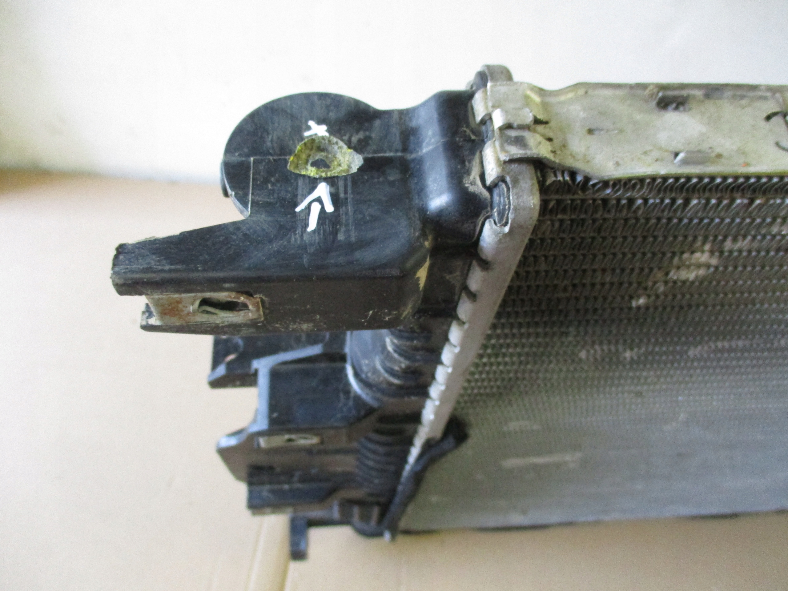 water cooler Ford S-MAX 2,0 TDCI 15-20r DG93-8005-BD