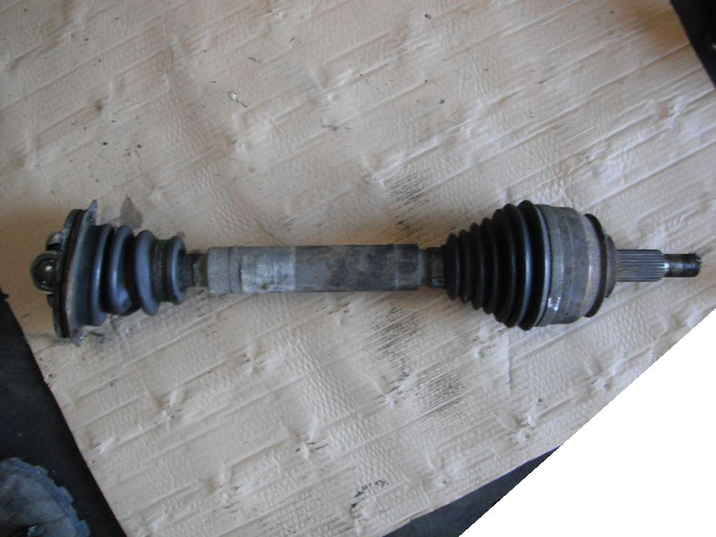 RENAULT LAGUNA II 2 2.2 DCI PÓŁOŚ LEWA