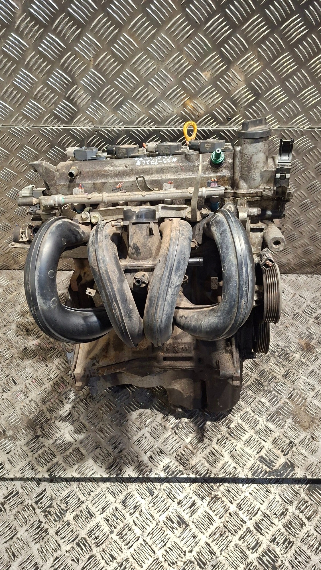 engine pillar unprotected TOYOTA YARIS II 1.3VVTI 2S-P72L