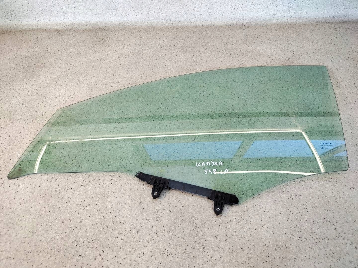 SZYBA DRZWI LEWY PRZÓD PRZEDNIA LEWA RENAULT KADJAR