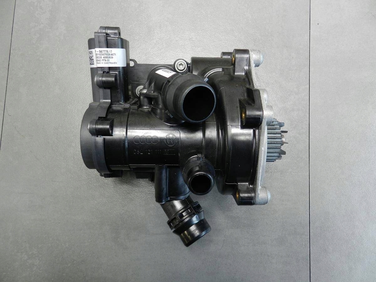 CAX12787 - Audi S3 A3 8Y водяний насос 06L121111M