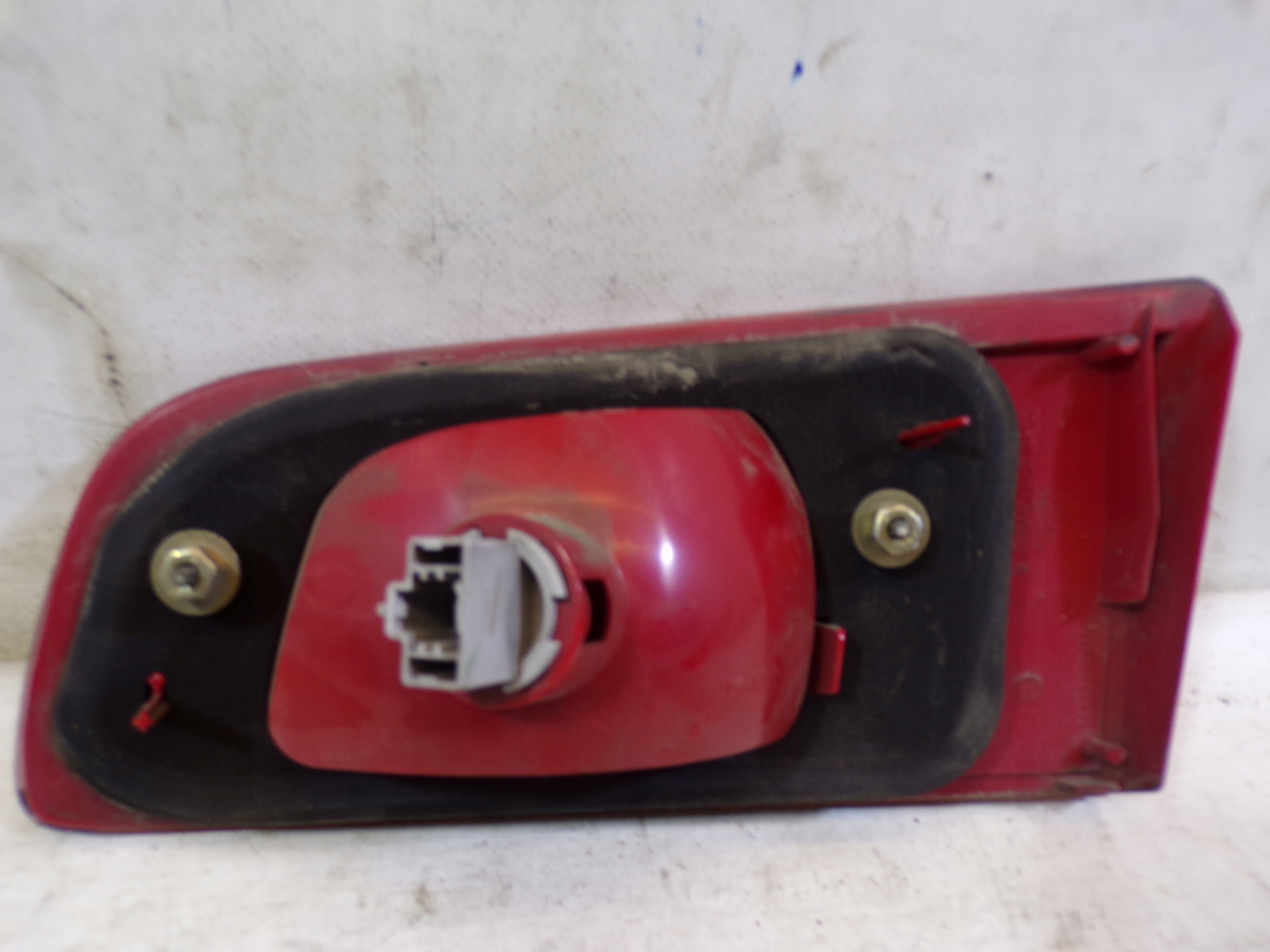 light rear rear part left MAZDA 2 II to the bonnet (3)