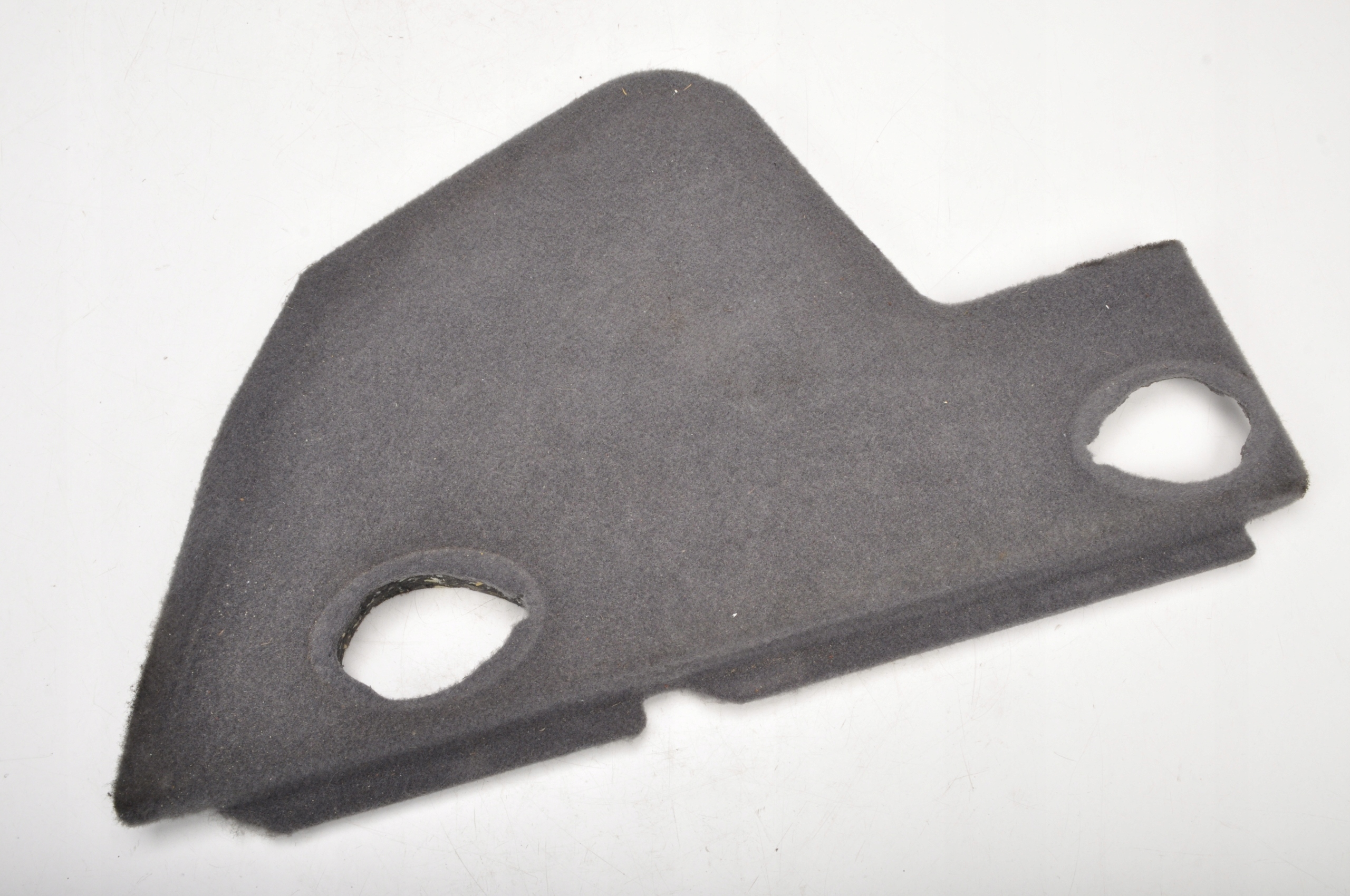 MASERATI GRANTURISMO БЕКОН БАГАЖНИК 080151906