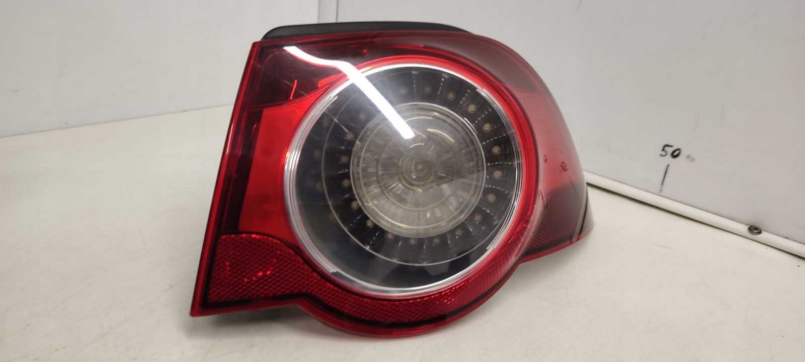 light rear part rear right w fender VW EOS 2,0 TDI