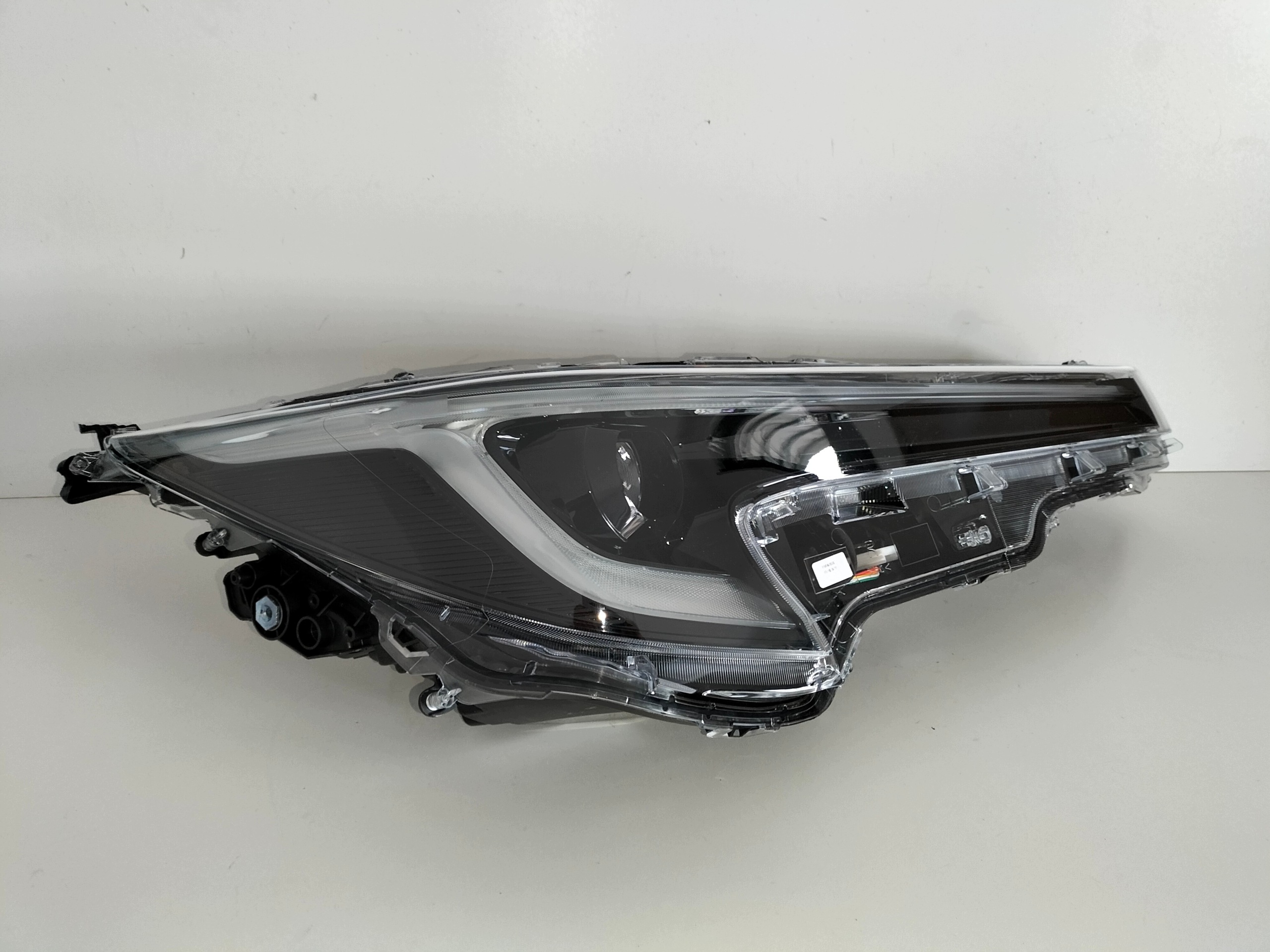 light front reflektor right TOYOTA COROLLA E21 LIFT 22- FULL LED