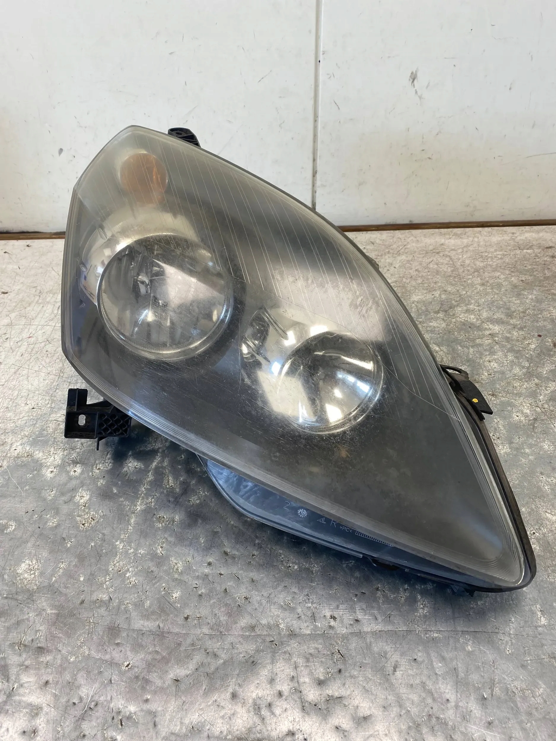 light right front OPEL ZAFIRA B 24451053