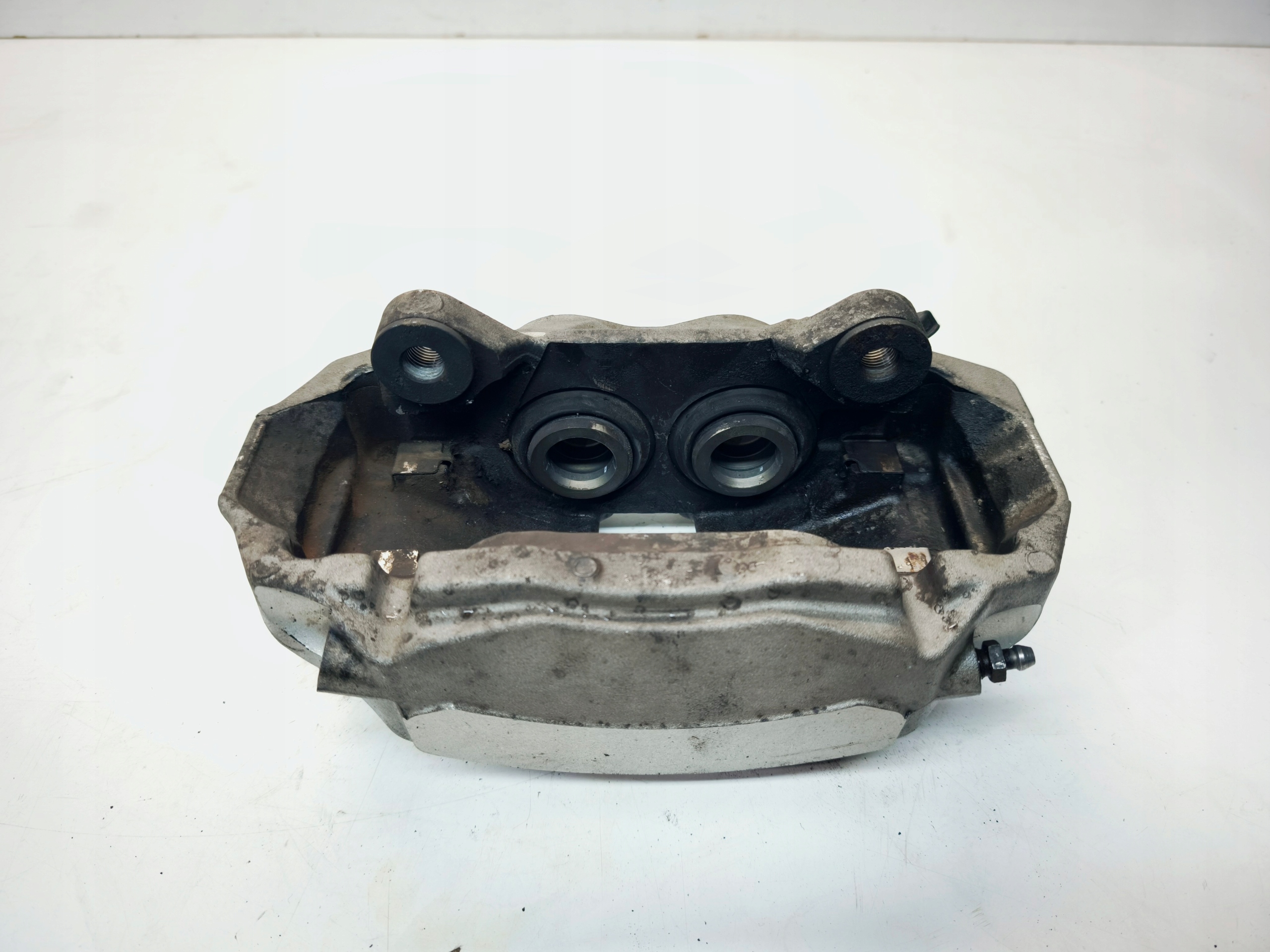 caliper brake left front AUDI A4 B9 A5 8W 8W05DD 973