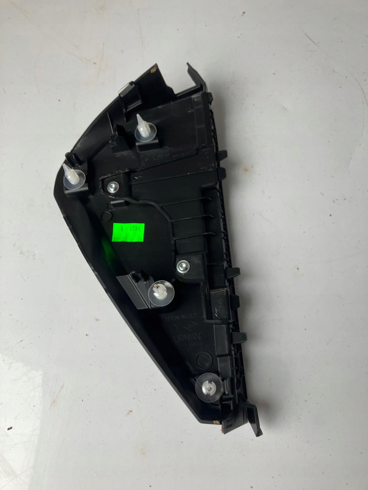 spoiler consoles left RENAULT MEGANE V E-TECH 689212613R