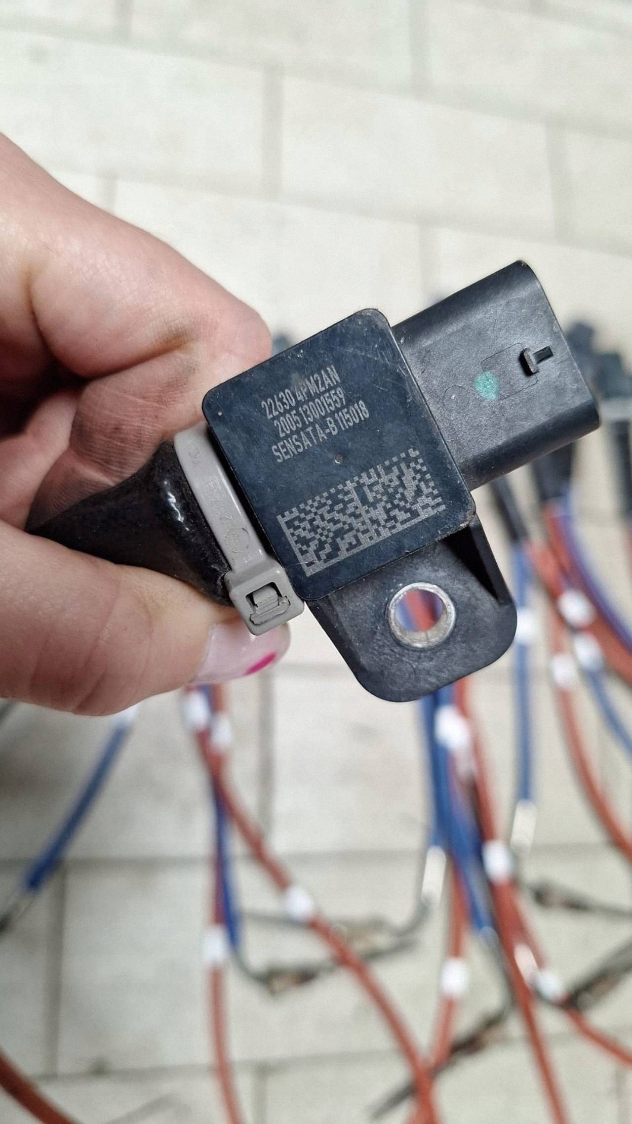 Sensor temperatury Gase Renault Captur II Clio V Arkana 226304PM2AN