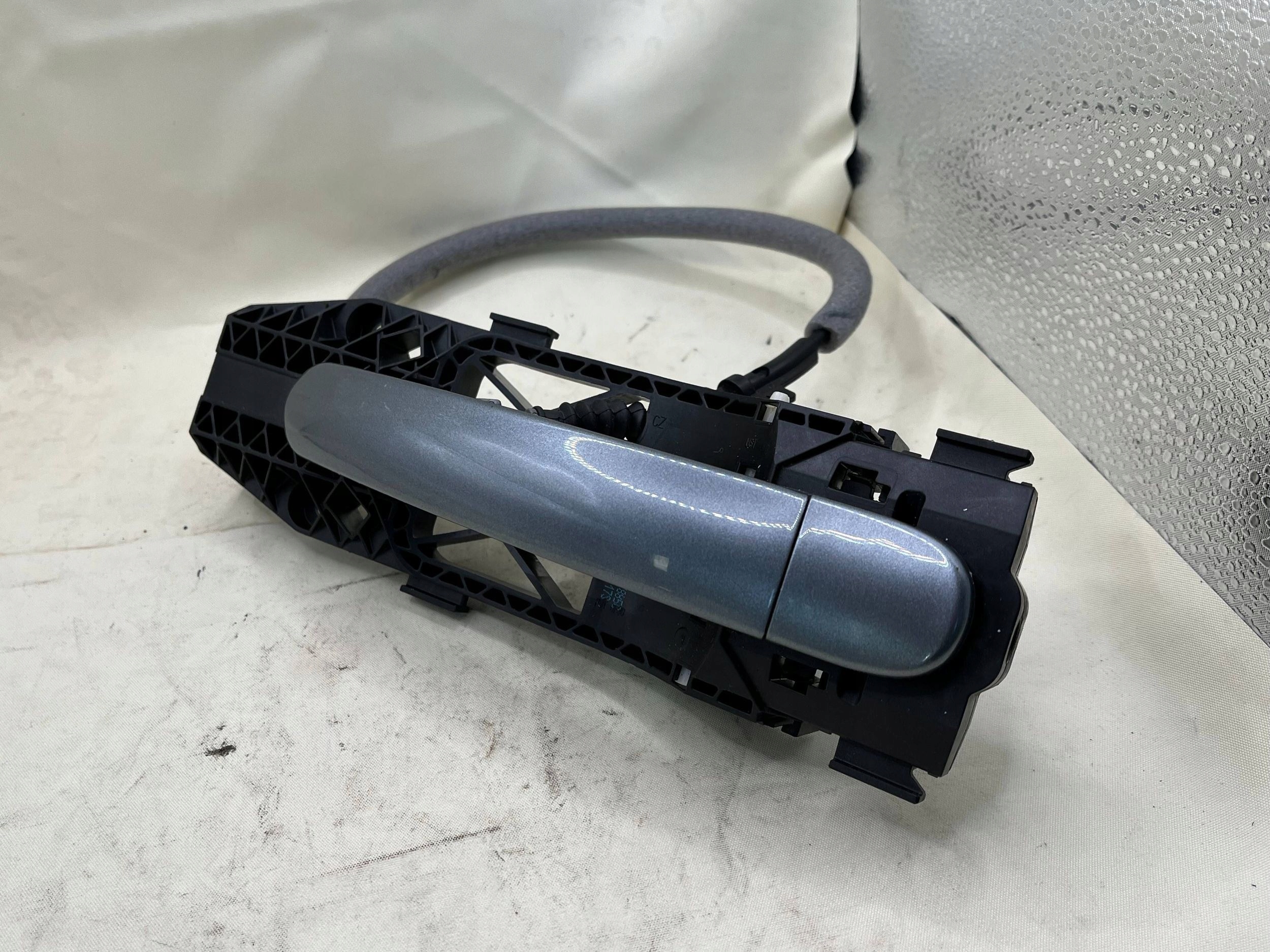 handle exterior left rear part SKODA OCTAVIA III 5L0837885C !J