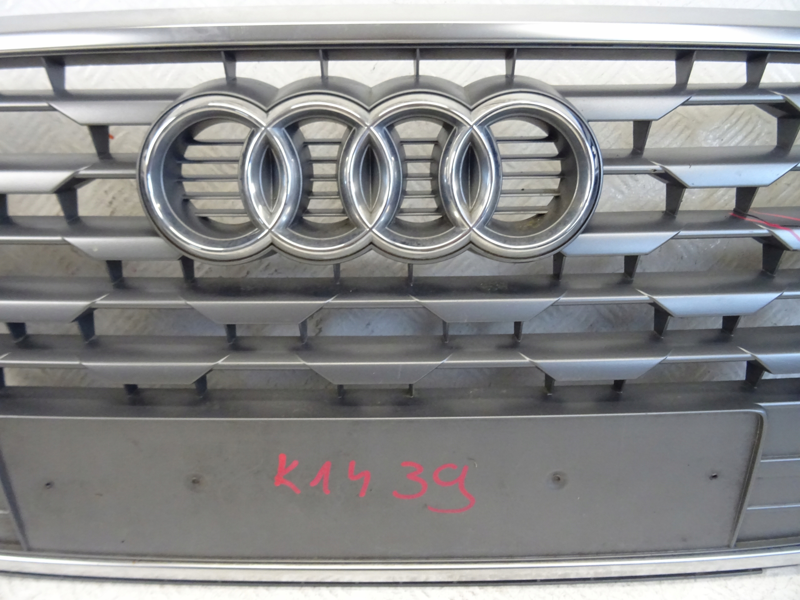 grill grille front front AUDI Q2 81A 81A853651