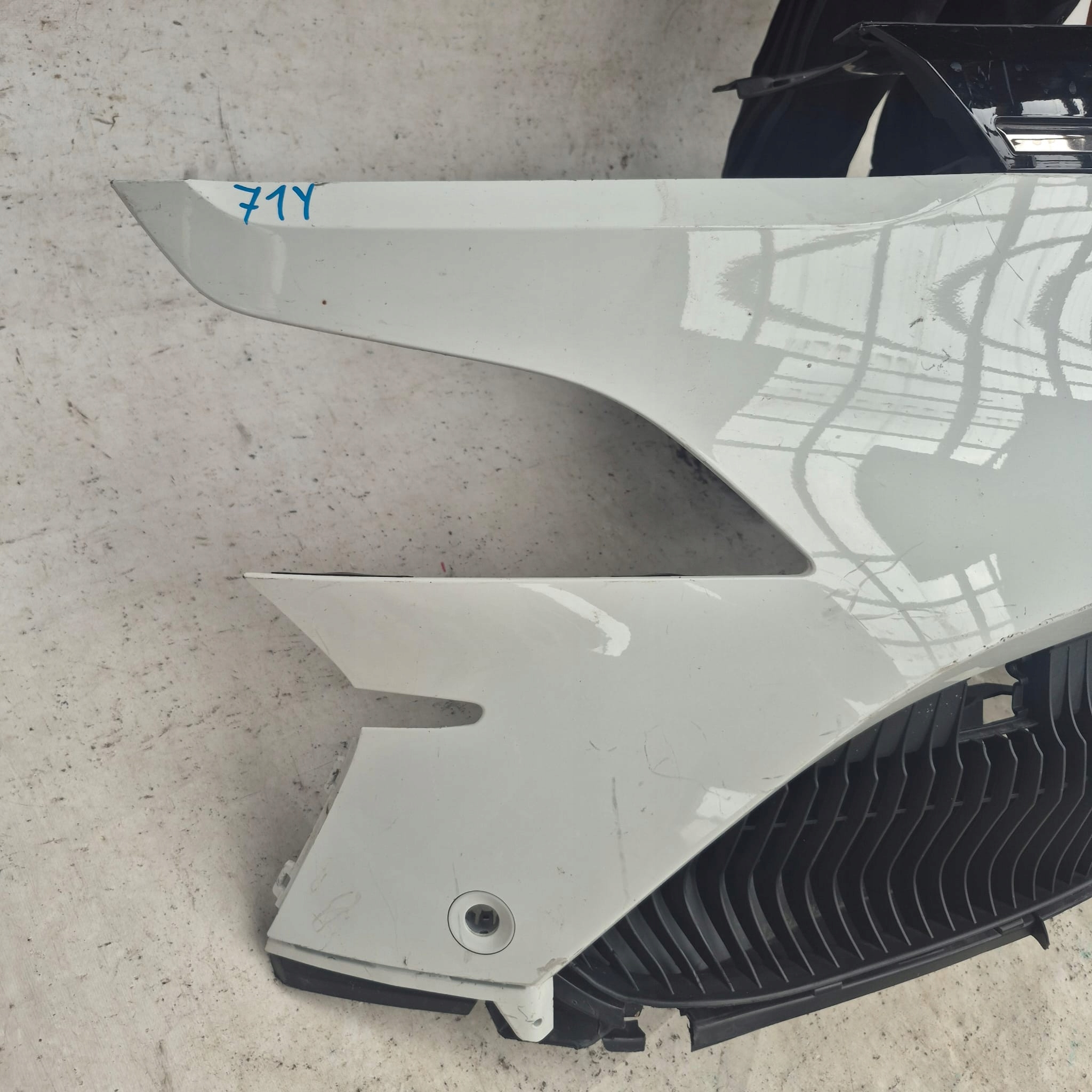 RENAULT MEGANE V E-TECH 23- bumper front front PDC