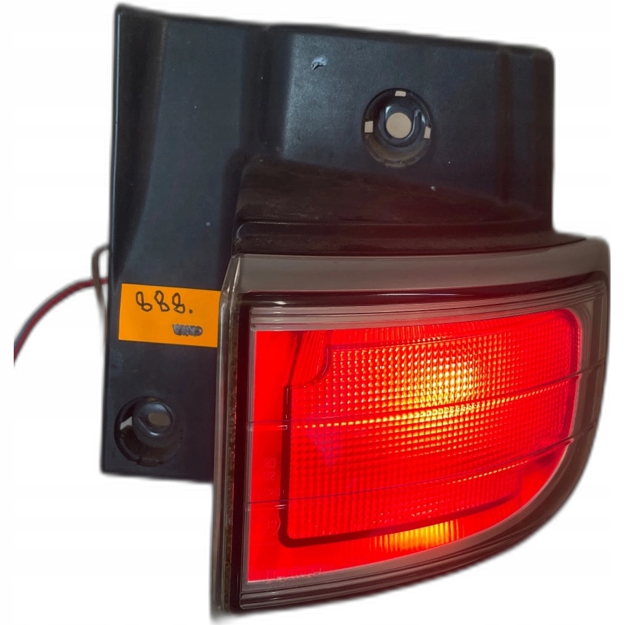 light rear part rear right Nissan Elgrand E51