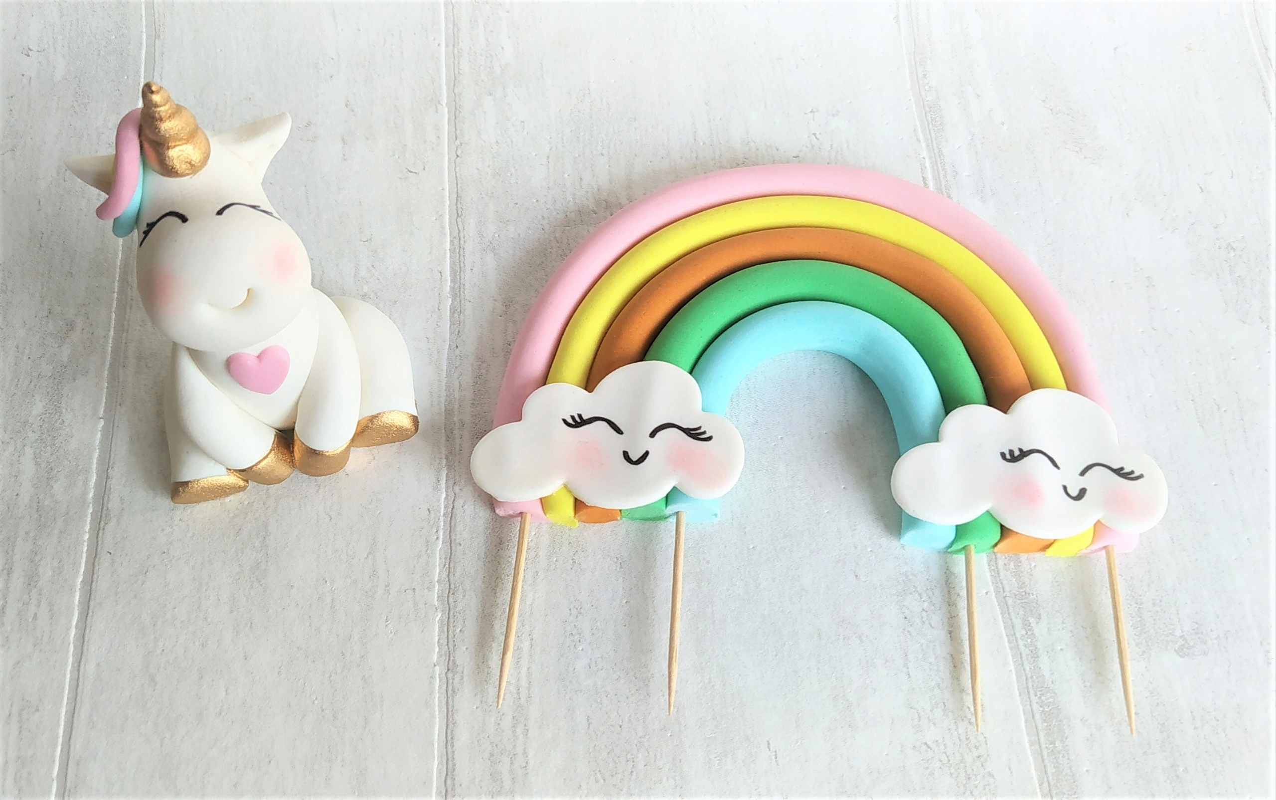 Levně Duha Jednorožec figurky z cukrové hmoty Sada dekorací na dort