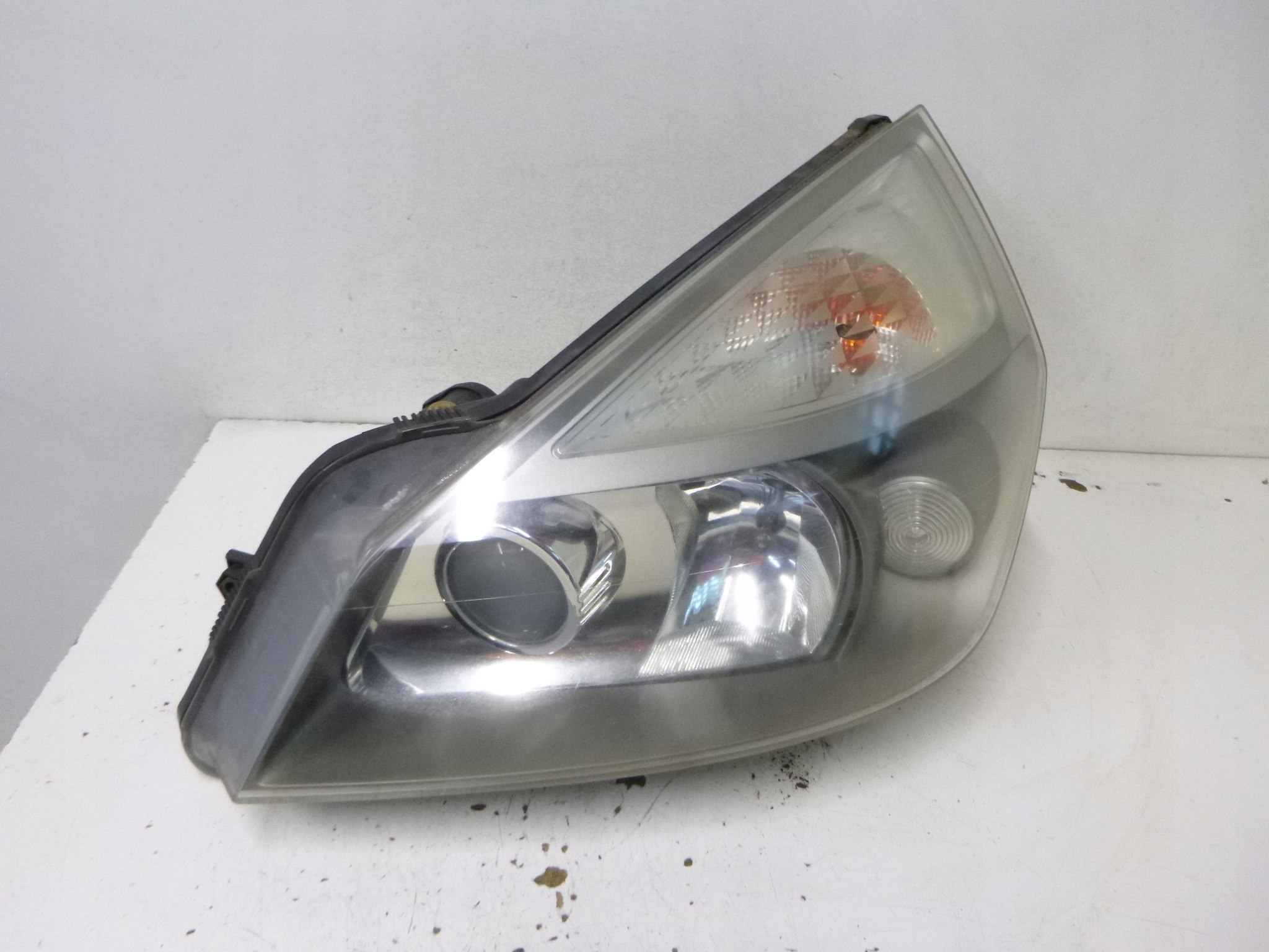 light front left Renault Espace IV XENON complete
