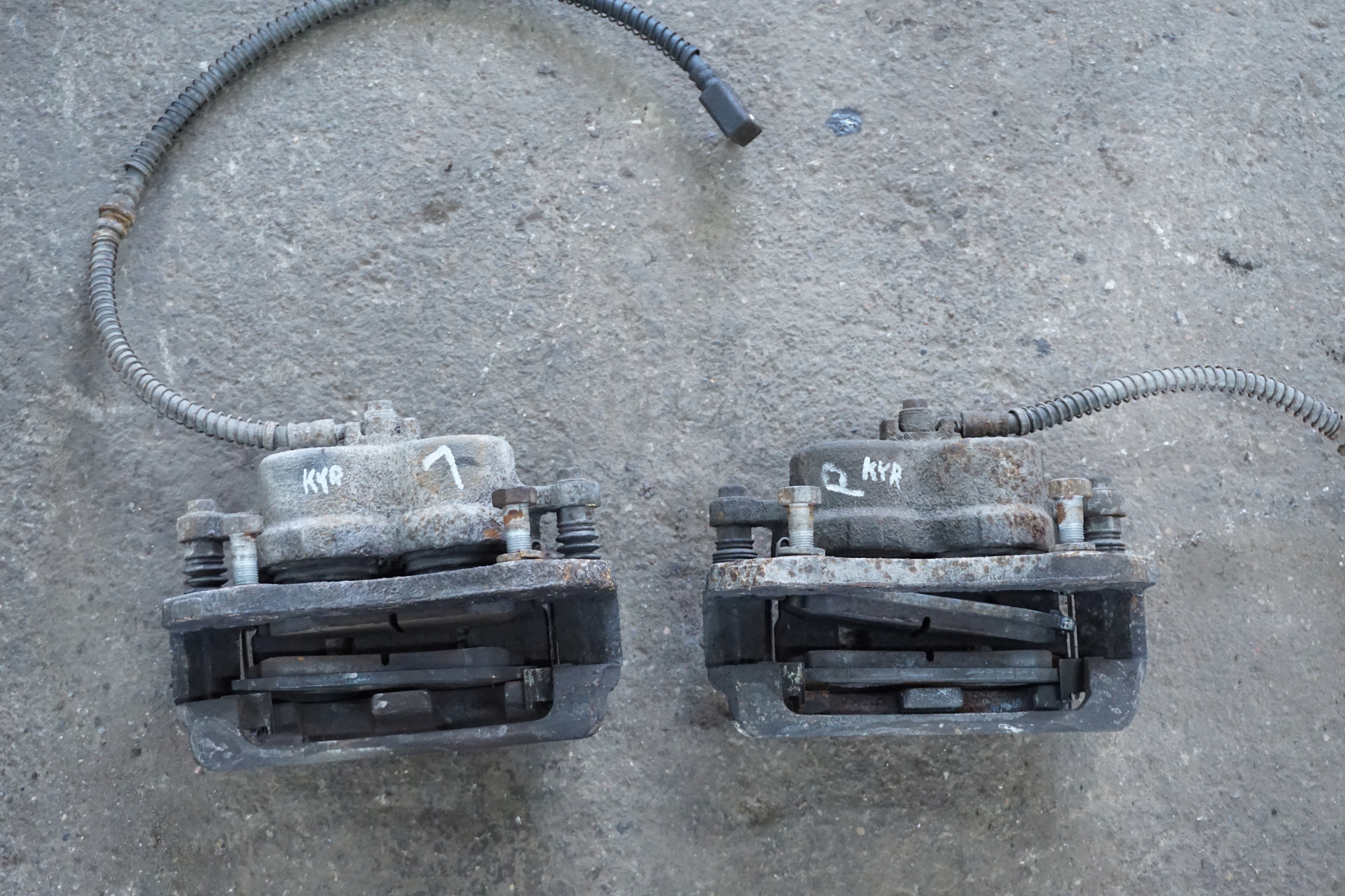 SSANGYONG KYRON ZACISK HAMULCOWY PRZÓD 2,0 XDi Producent części SsangYong OE