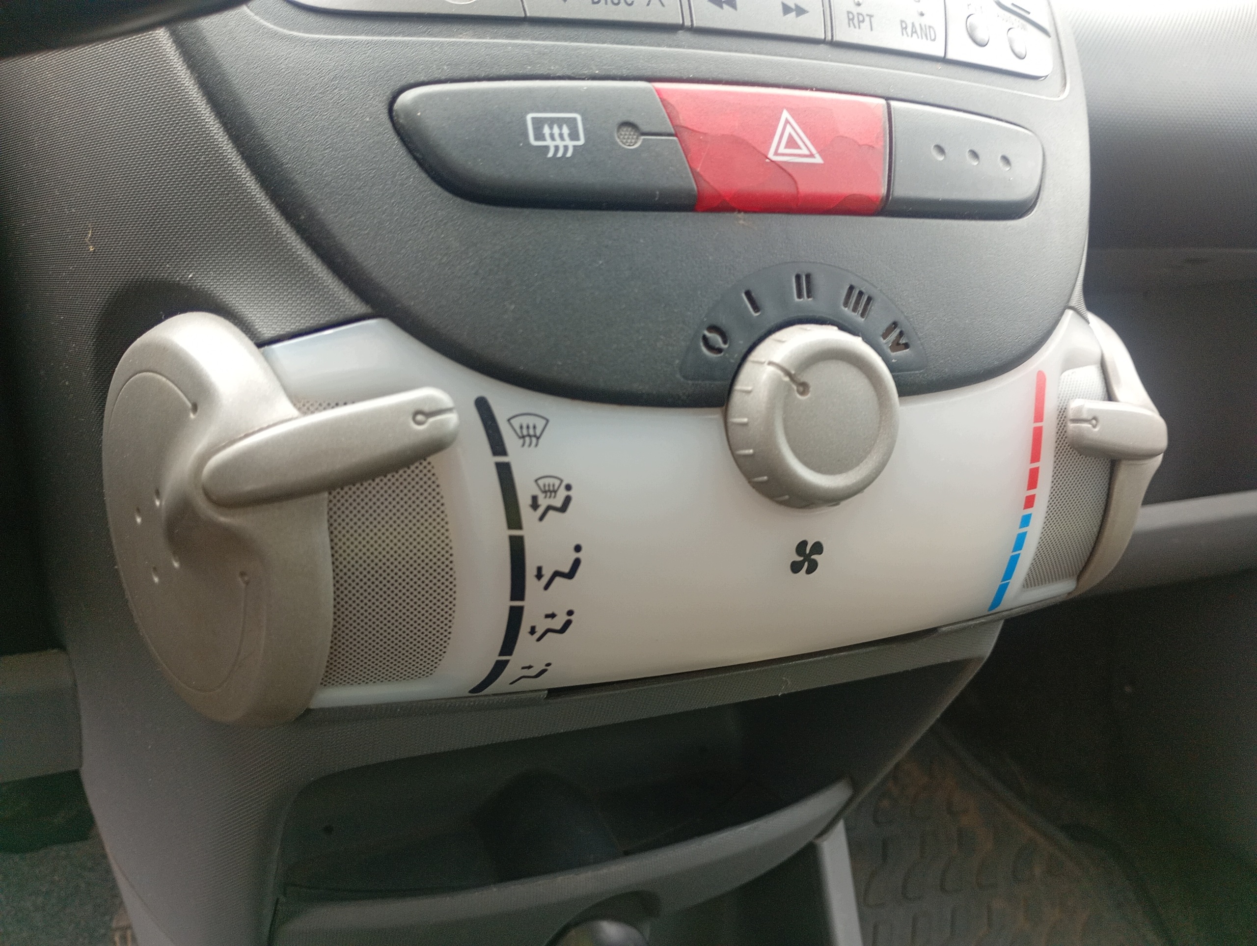 Panel switch regulacja air conditioning devices ogrzewania Citroen C1 05-14