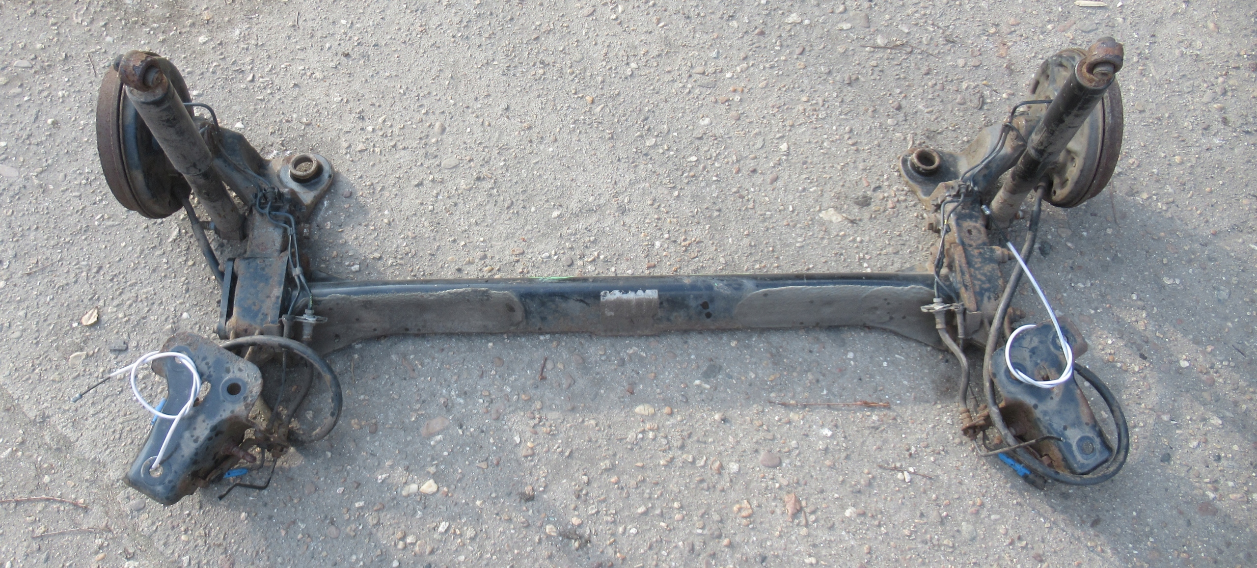 CITROEN C3 PLURIEL 08R achsträger heck