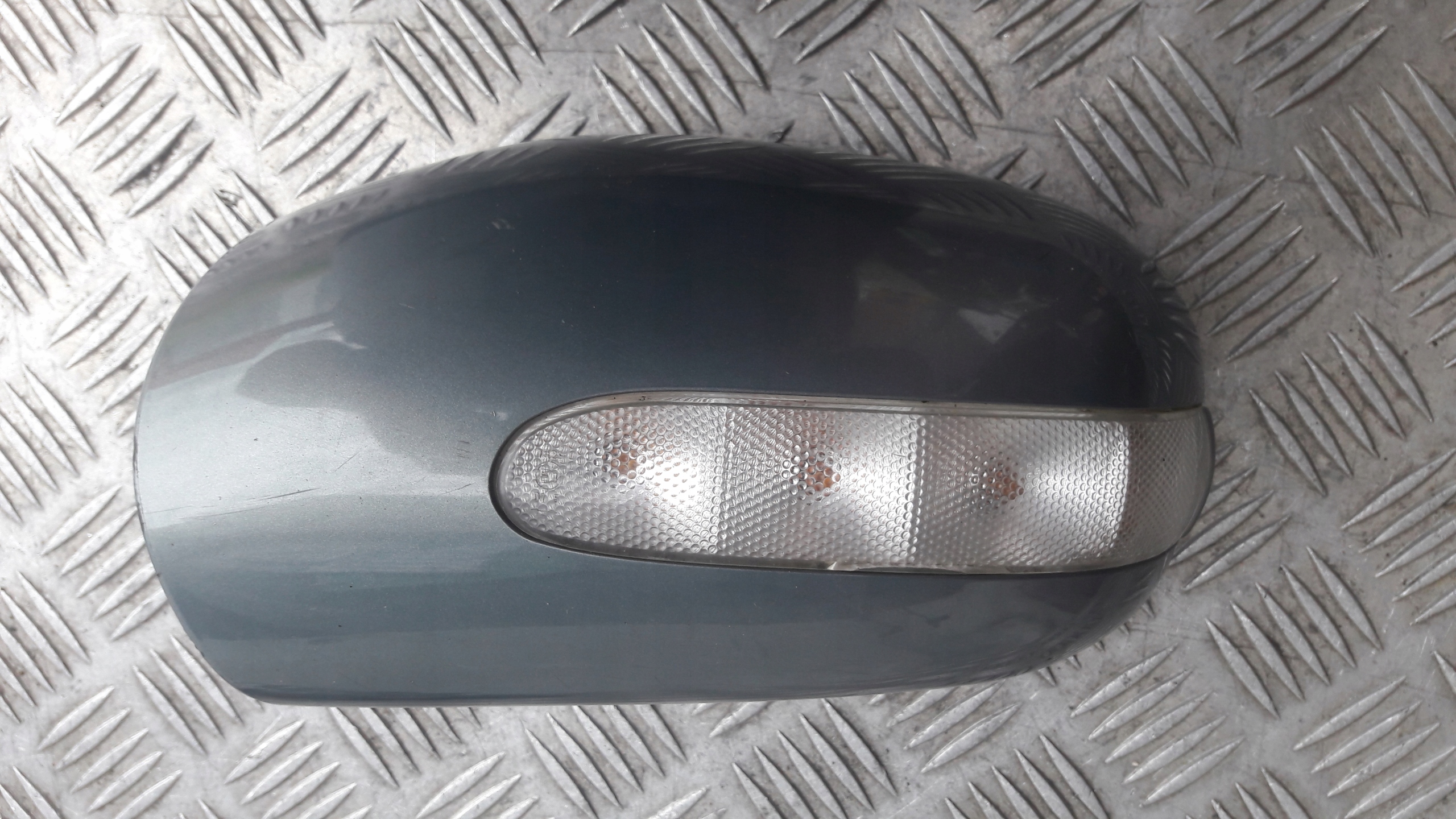 MERCEDES W203 obal zrcadla levá
