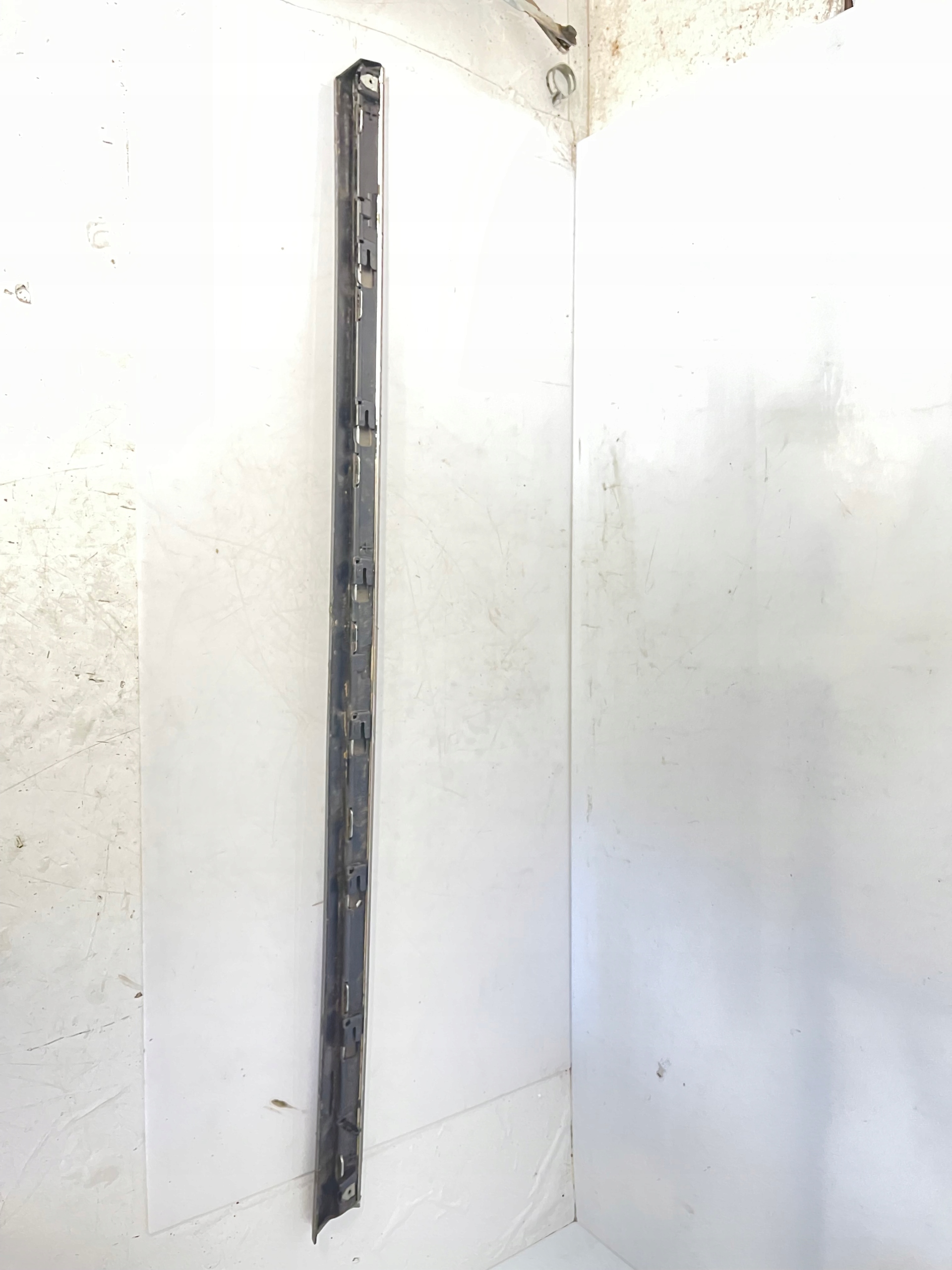 VW PASSAT B8 LIFT 20R moulding lower door right front CHROM LB7R