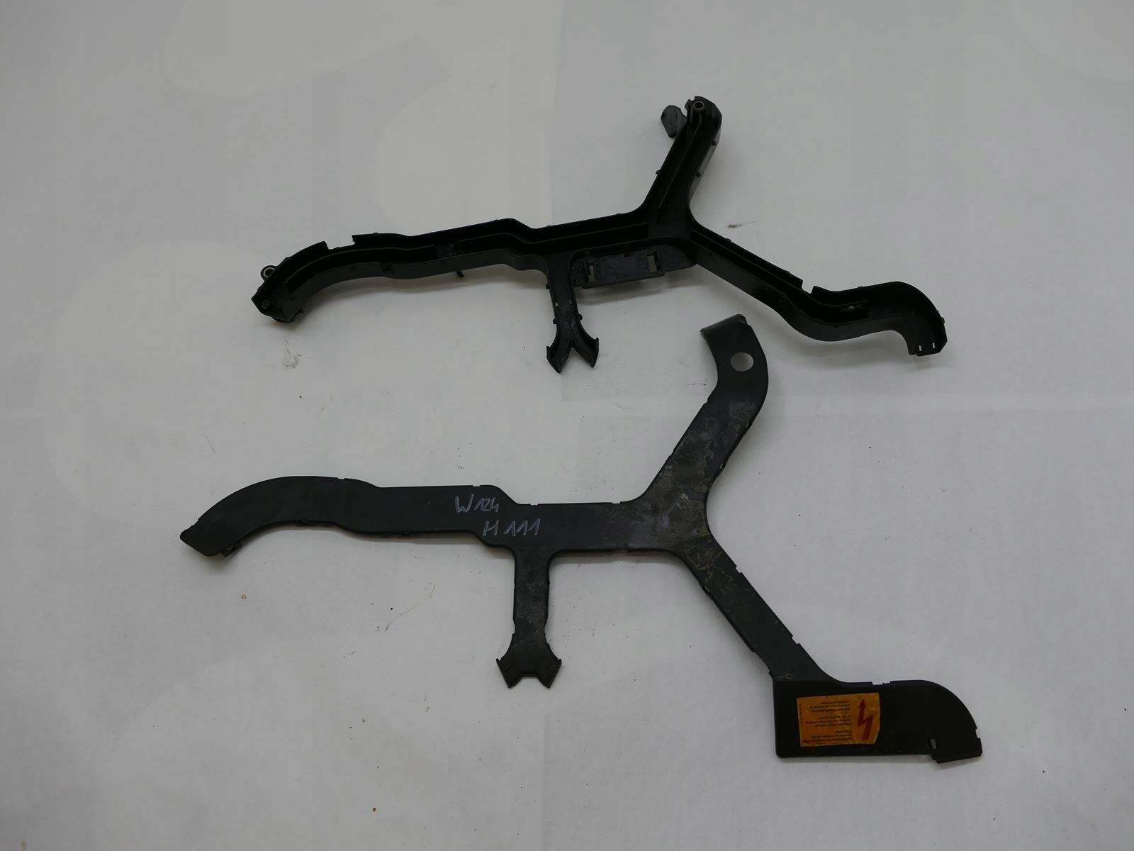 2025460964 - MERCEDES W124 2.2 B защита двигателя 220E