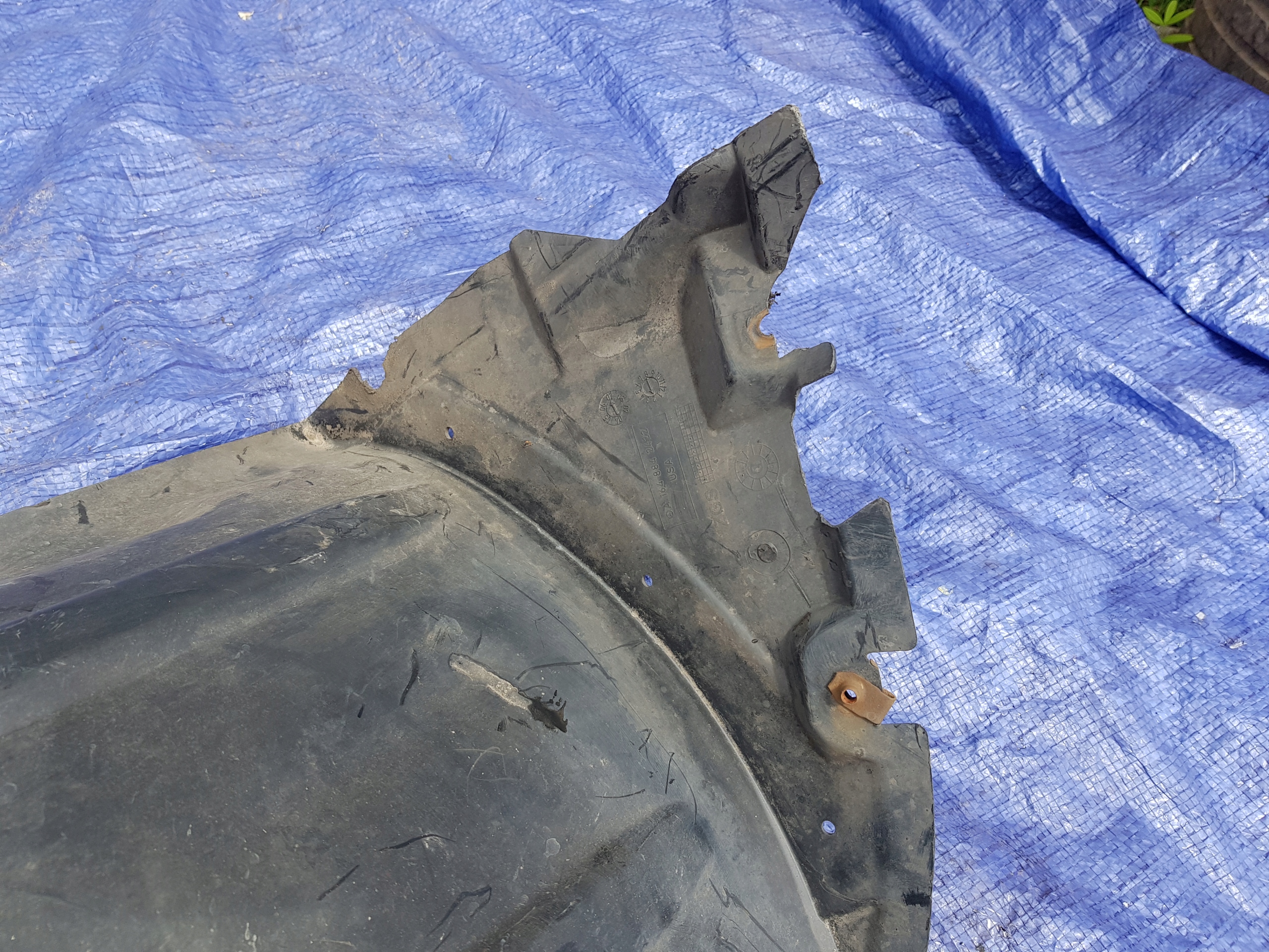 mudguard right front MERCEDES GL X164 1648842622 1648842422