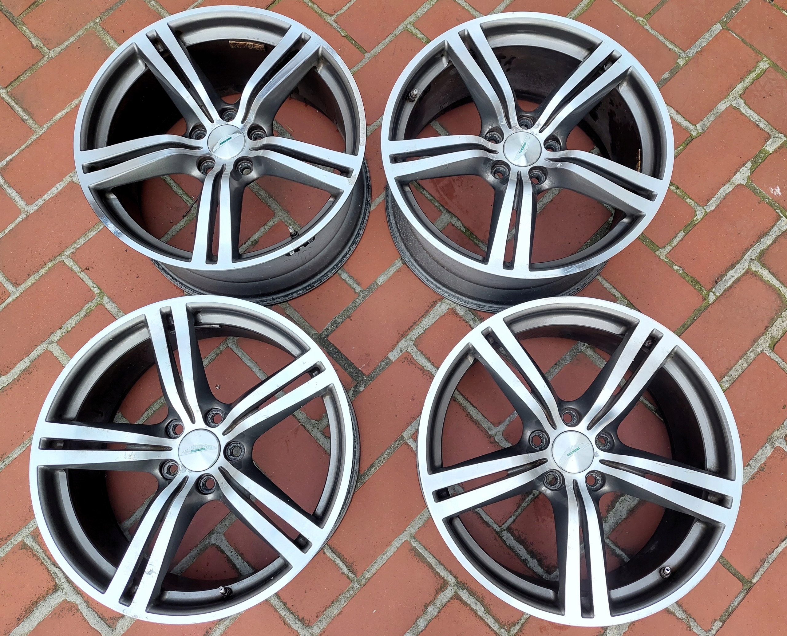 ЛИТЫЕ ДИСКИ ДИСКИ АЛЮМИНИЕВОЕ ДАТЧИКИ R 19 ASTON MARTIN Db9